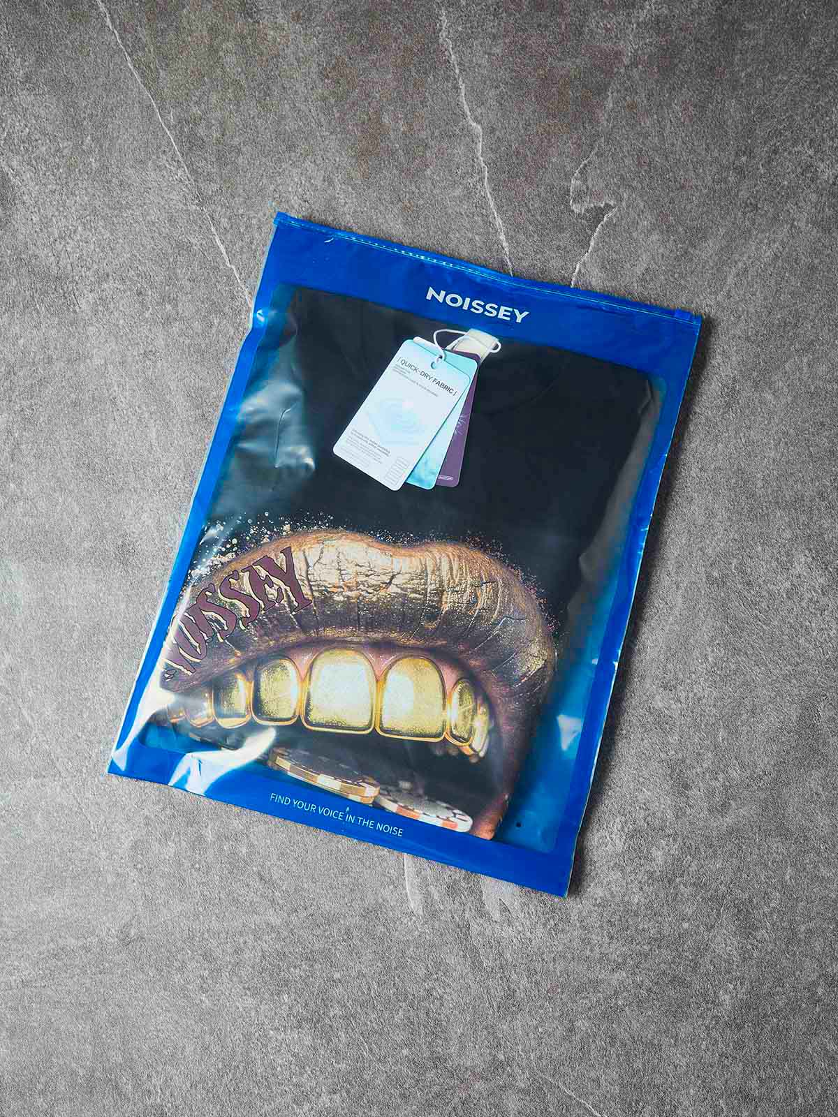 NOISSEY GOLDEN GRILLS POKER - CASINO ART BOXY TEE