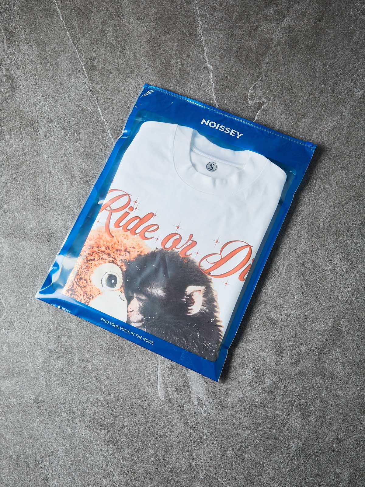 NOISSEY RIDE OR DIE - LONELY MONKEY HUG ART TEE