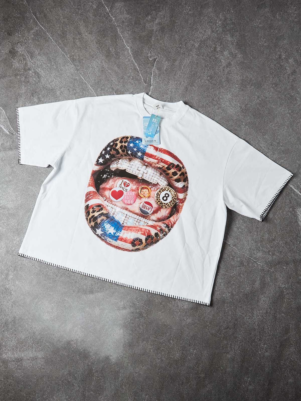 NOISSEY FLAG LEOPARD LIPS - ICED OUT DIY BADGE TEE