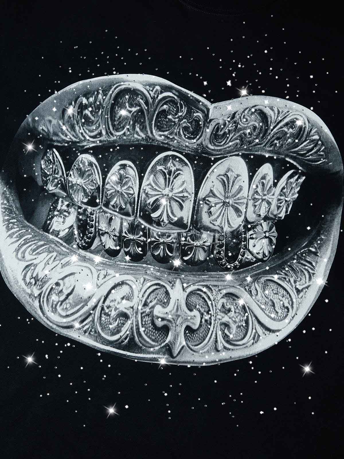 NOISSEY BOXY FIT CHROME SILVER GRILLZ GRAPHIC T-SHIRT