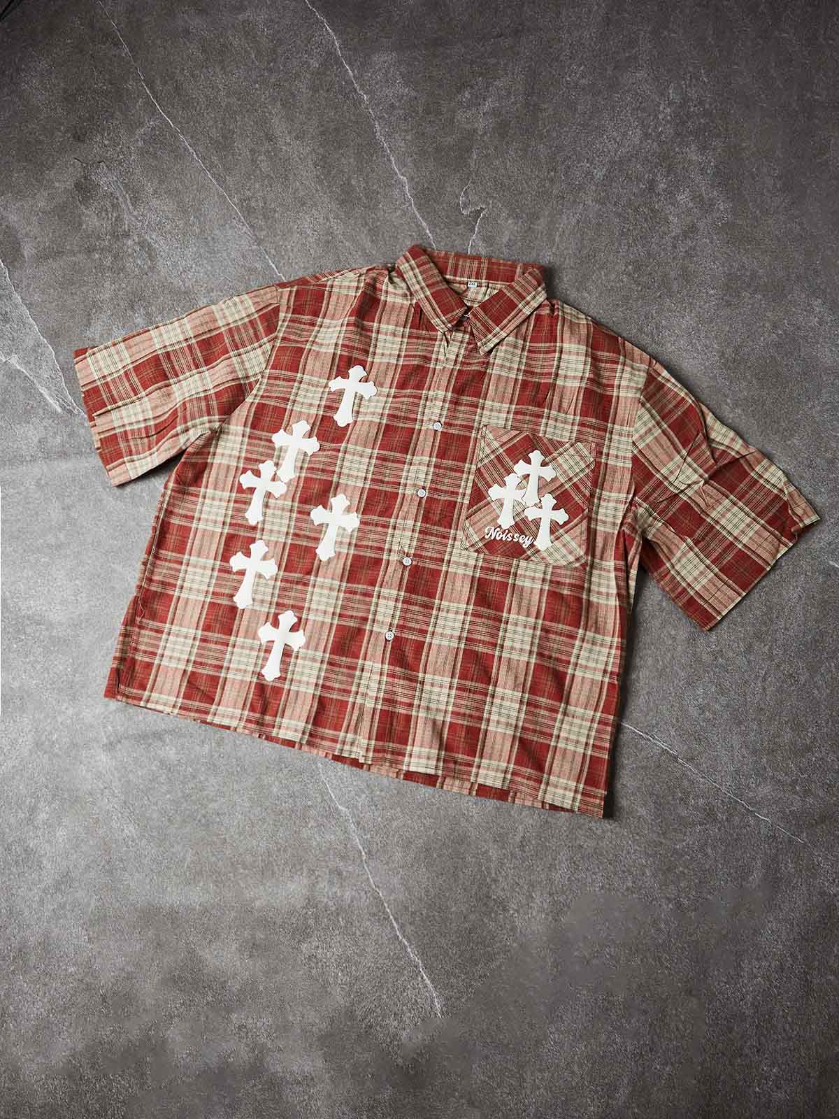 NOISSEY RETRO PLAID EMBOSSED WHITE CROSS GRAPHIC SHORT PLAID SHIRT