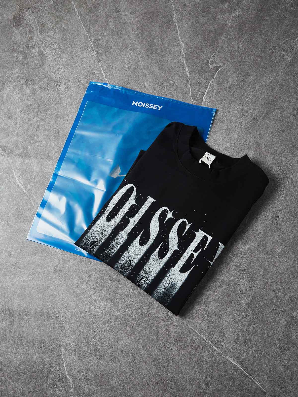 NOISSEY "Starfall" Branded Logo Sand-Fall Graphic Rhinestone Heavyweight T-Shirt