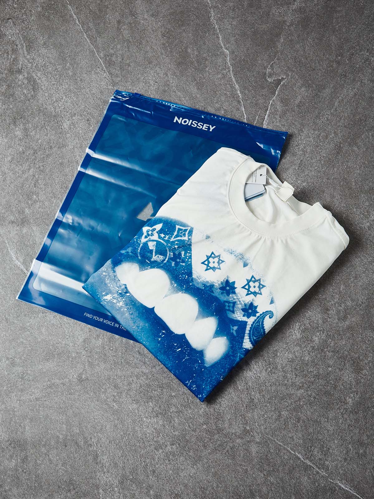NOISSEY Blue Paisley Grillz Boxy Heavyweight Cooling Tee
