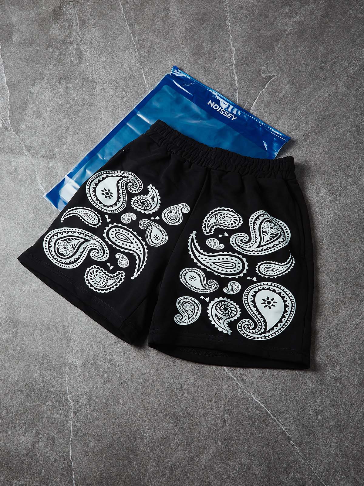 NOISSEY "Monochrome Bandana" Paisley Graphic Heavyweight Wide-Leg Sweat Shorts