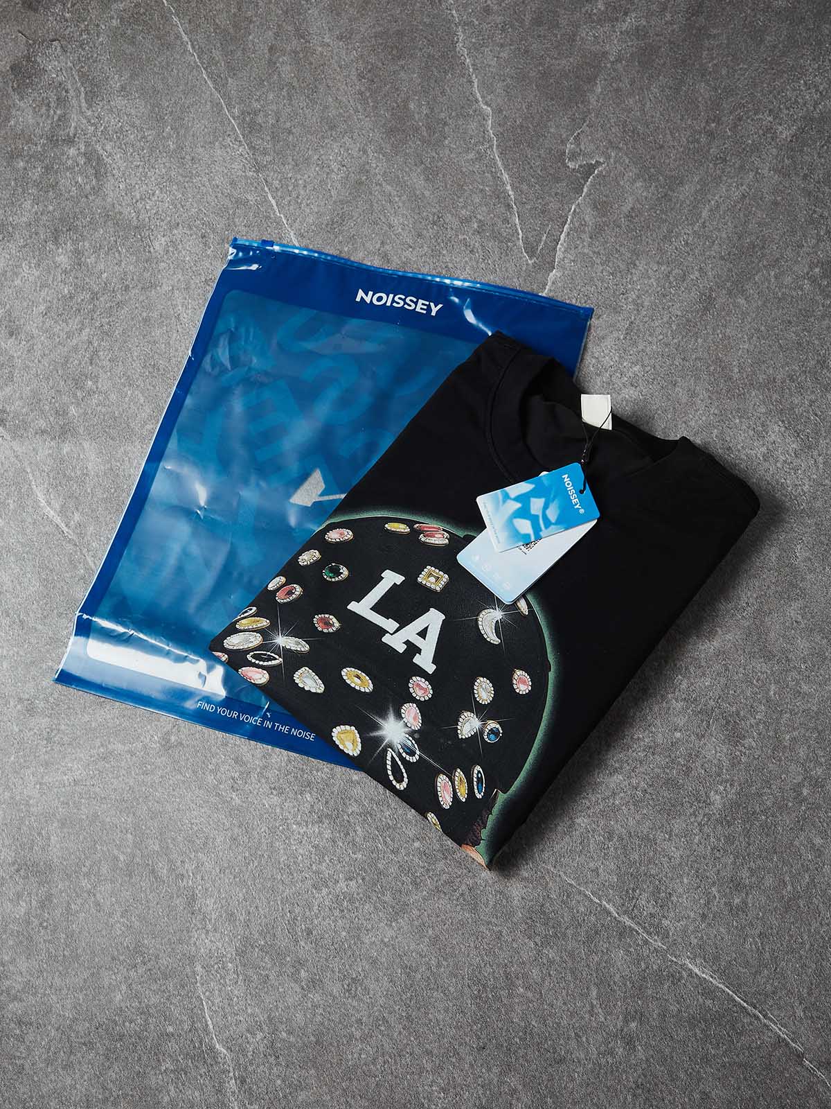 NOISSEY "MONEY BURGER" GLITTER BOY ART TEE