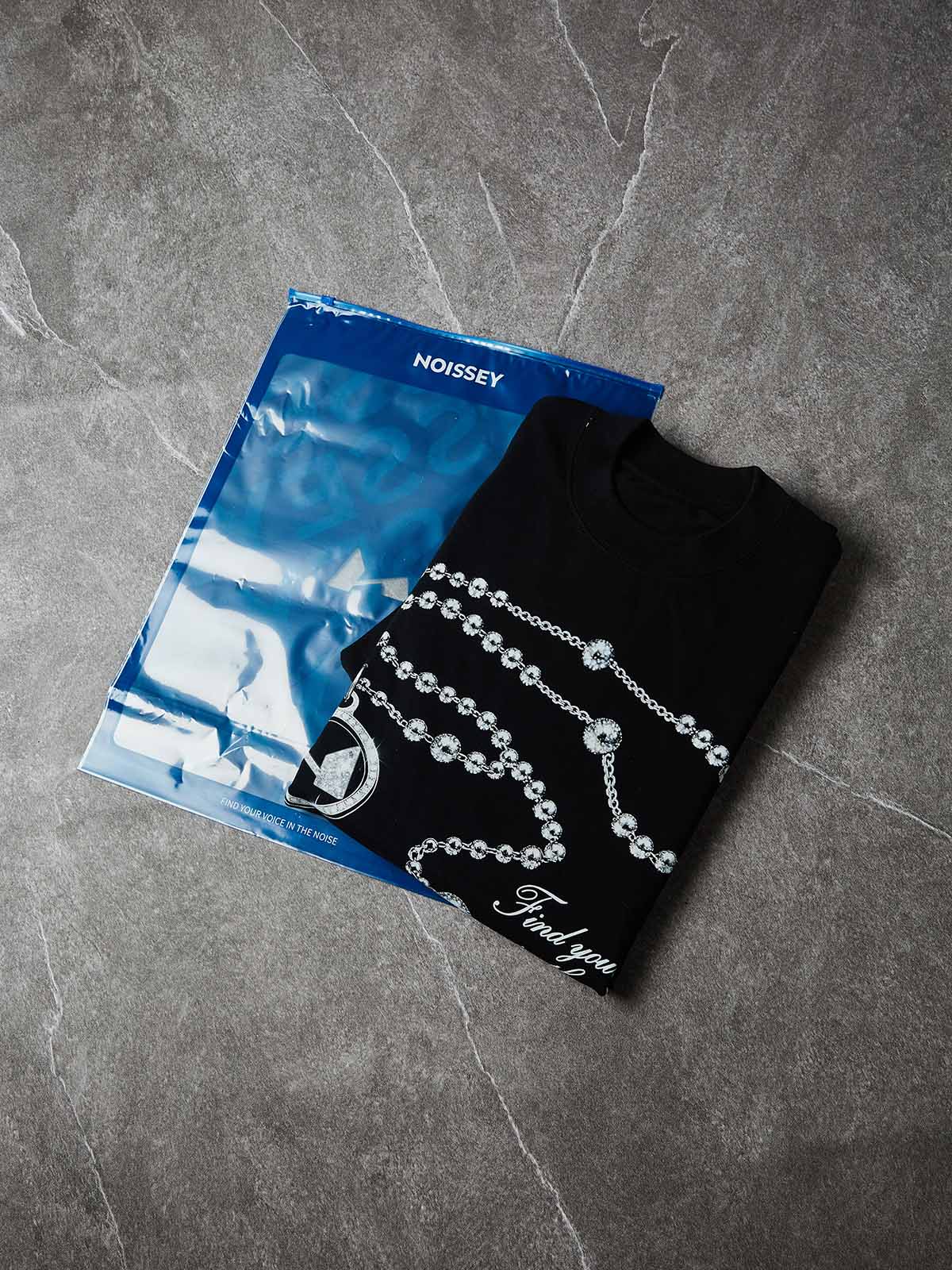 NOISSEY "DIAMOND CHAIN ARCHIVE" GRAPHIC OVERSIZED TEE