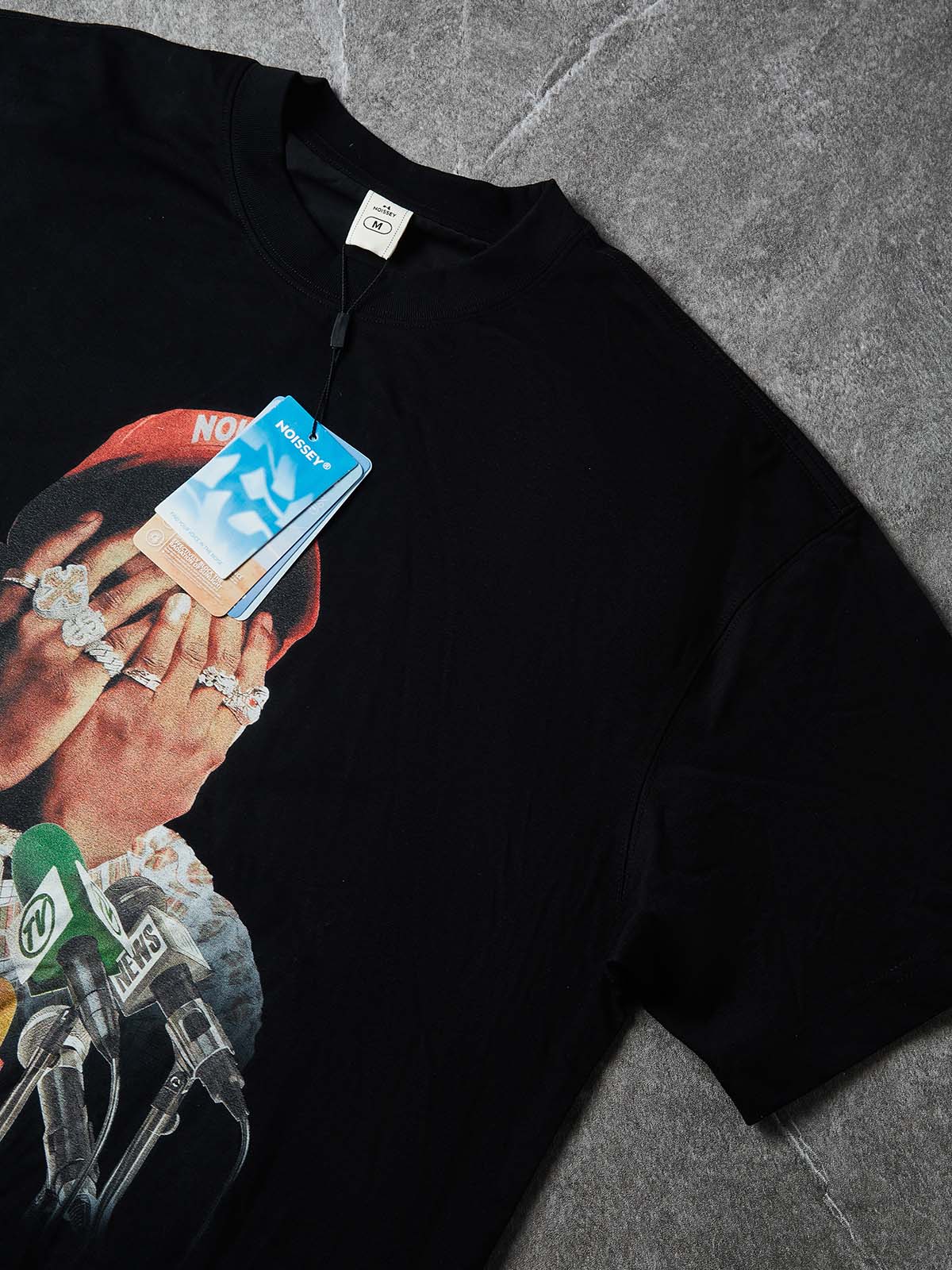 NOISSEY "No Talk" Paparazzi Press Cooling Boxy Tee - Black