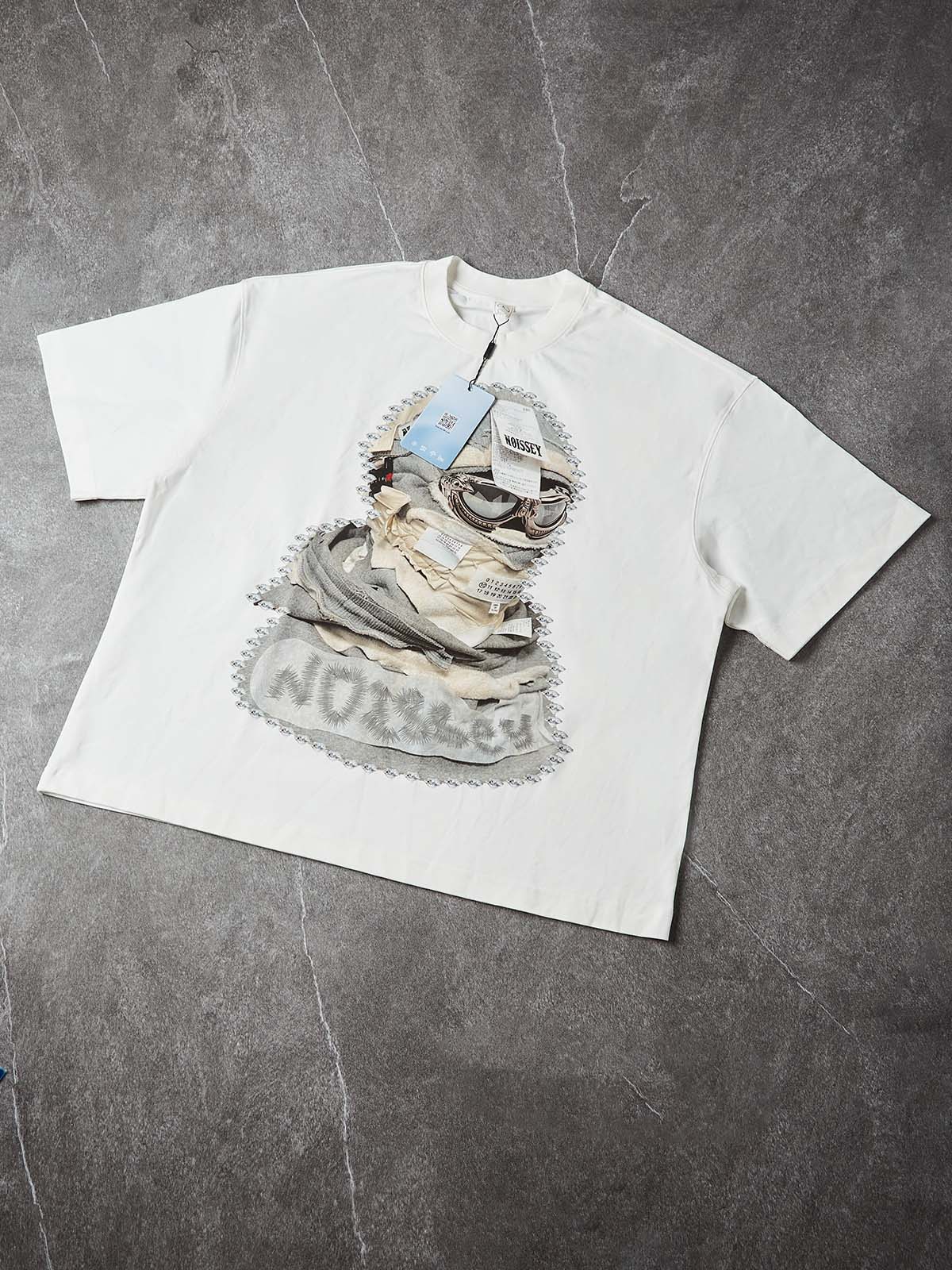 NOISSEY "Deconstructed Mask" Boxy Heavyweight Cooling Tee - White