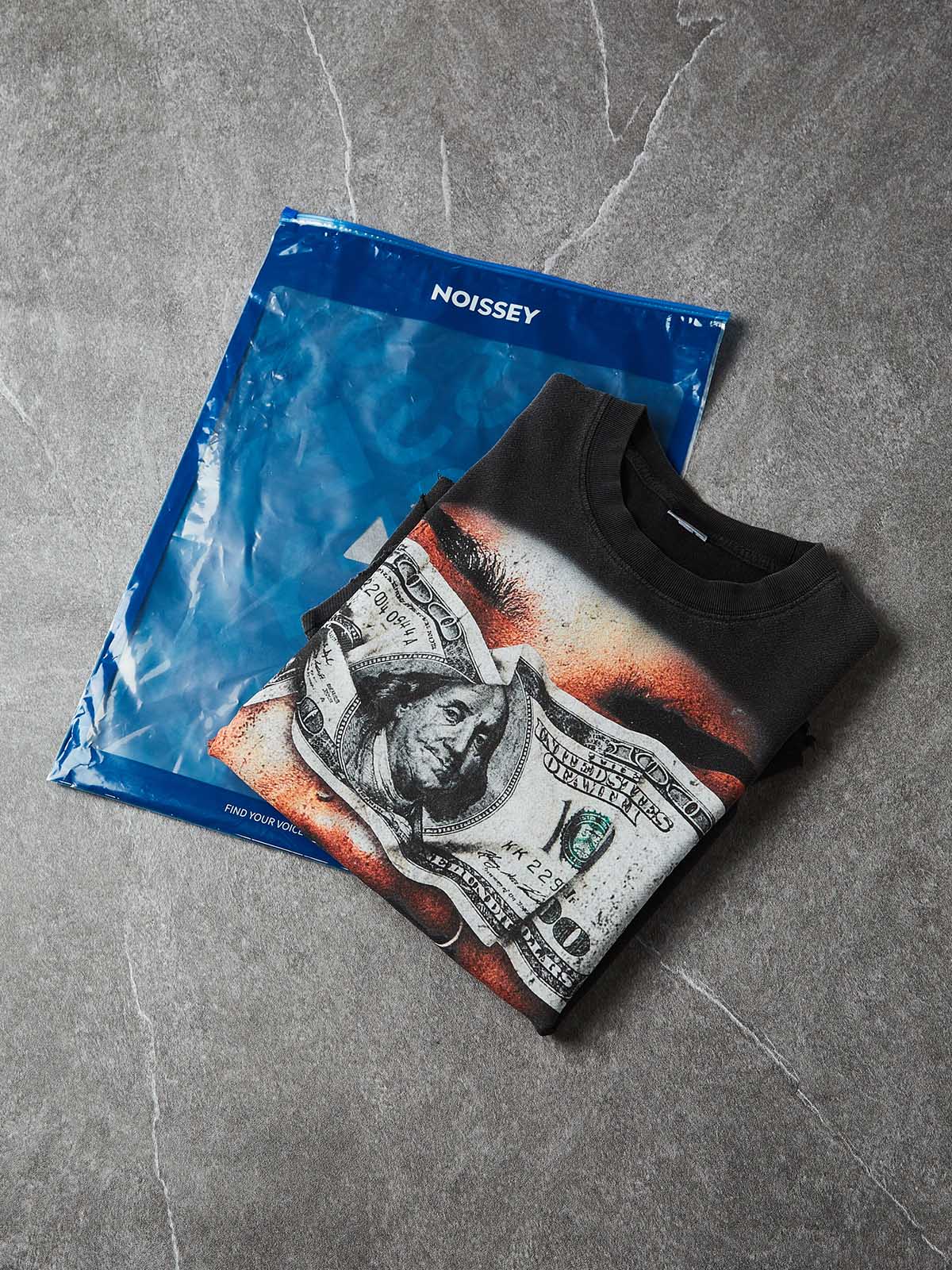 NOISSEY "Blind Wealth" Money Blindfold & Gold Grill Distressed T-Shirt - Washed Black