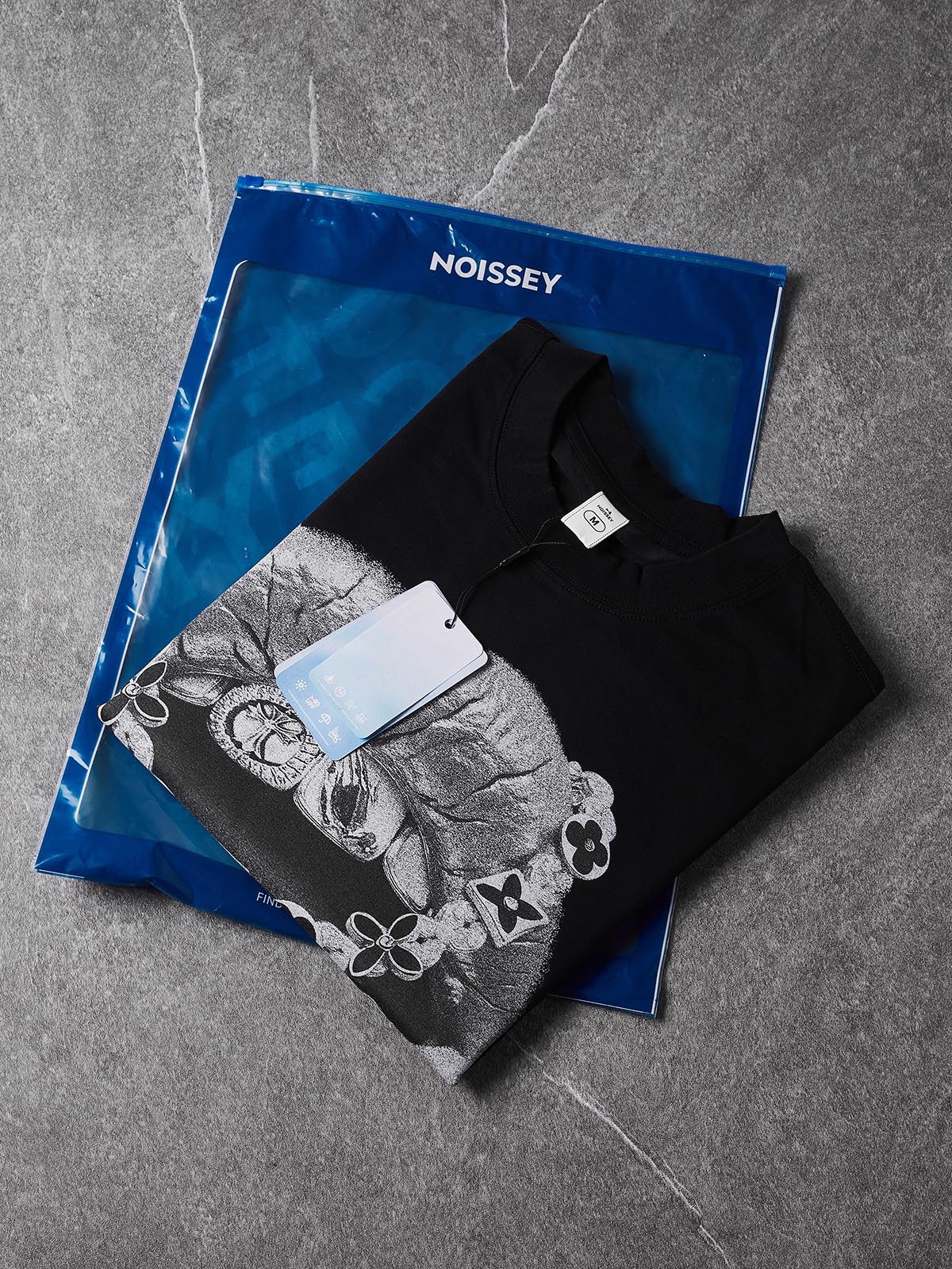 Boxy oversized T-shirt with black-white retro cross and lip print