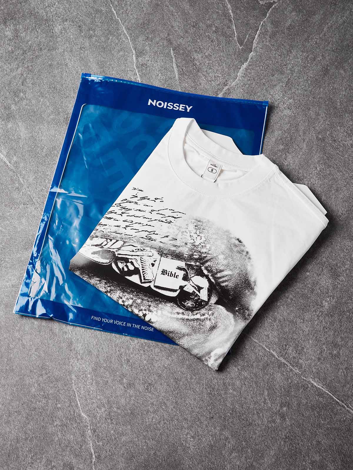 NOISSEY "Sacred Desires" Cross Grillz & Bible Lip Art Boxy Tee - Pure White