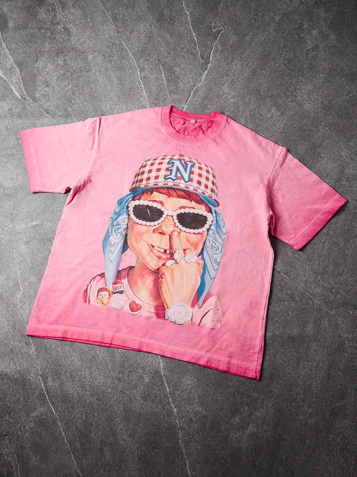 NOISSEY "Newman Defiance" Graphic Oversized Tee - Bubblegum Pink