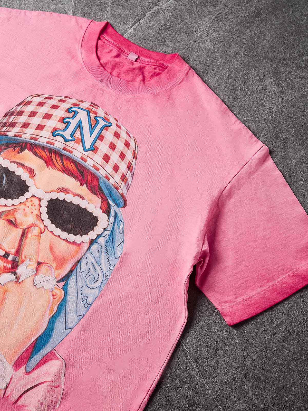 NOISSEY "Newman Defiance" Graphic Oversized Tee - Bubblegum Pink