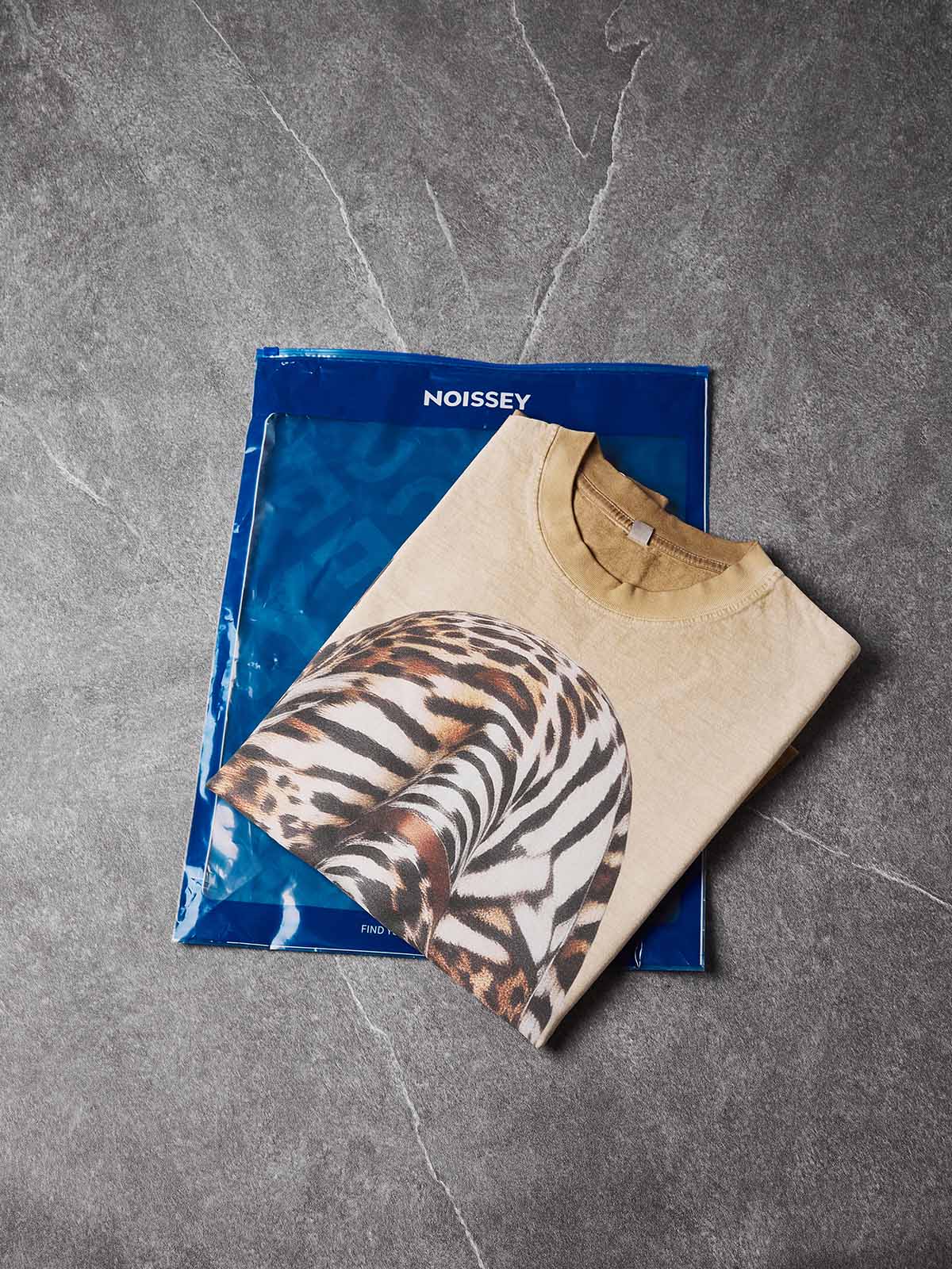 NOISSEY "Leopard Bandit" Graphic Oversized Tee - Sand Beige