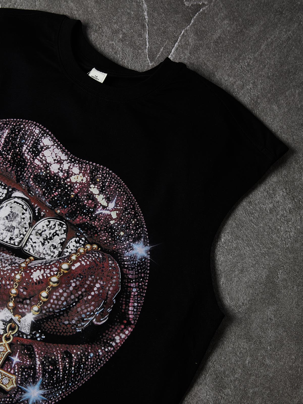 NOISSEY Rhinestone Lips Cross Graphic Art Little Oversized Tank Top - Onyx Black