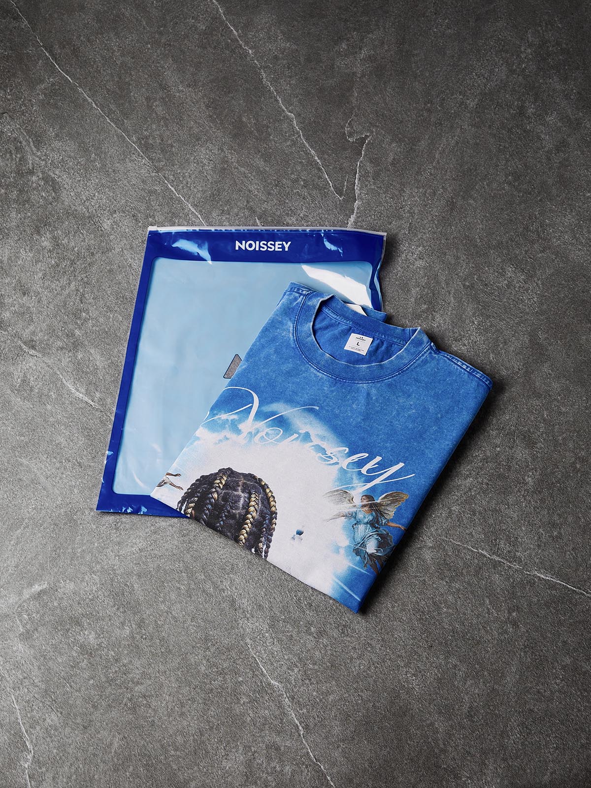 NOISSEY "FEAR NO MAN" ANGEL STAIRS WASHED BLUE TEE