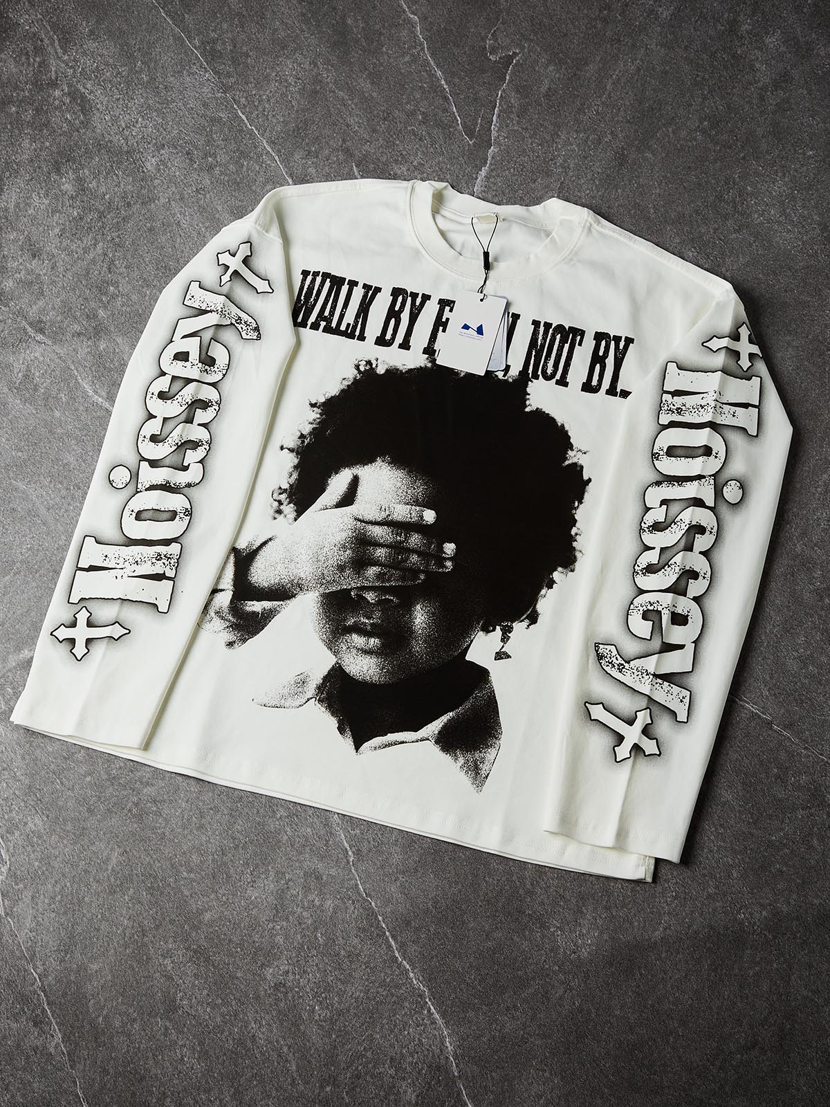 NOISSEY "WALK BY FAITH" CHILD PORTRAIT GRAPHIC LONG SLEEVE SHIRT