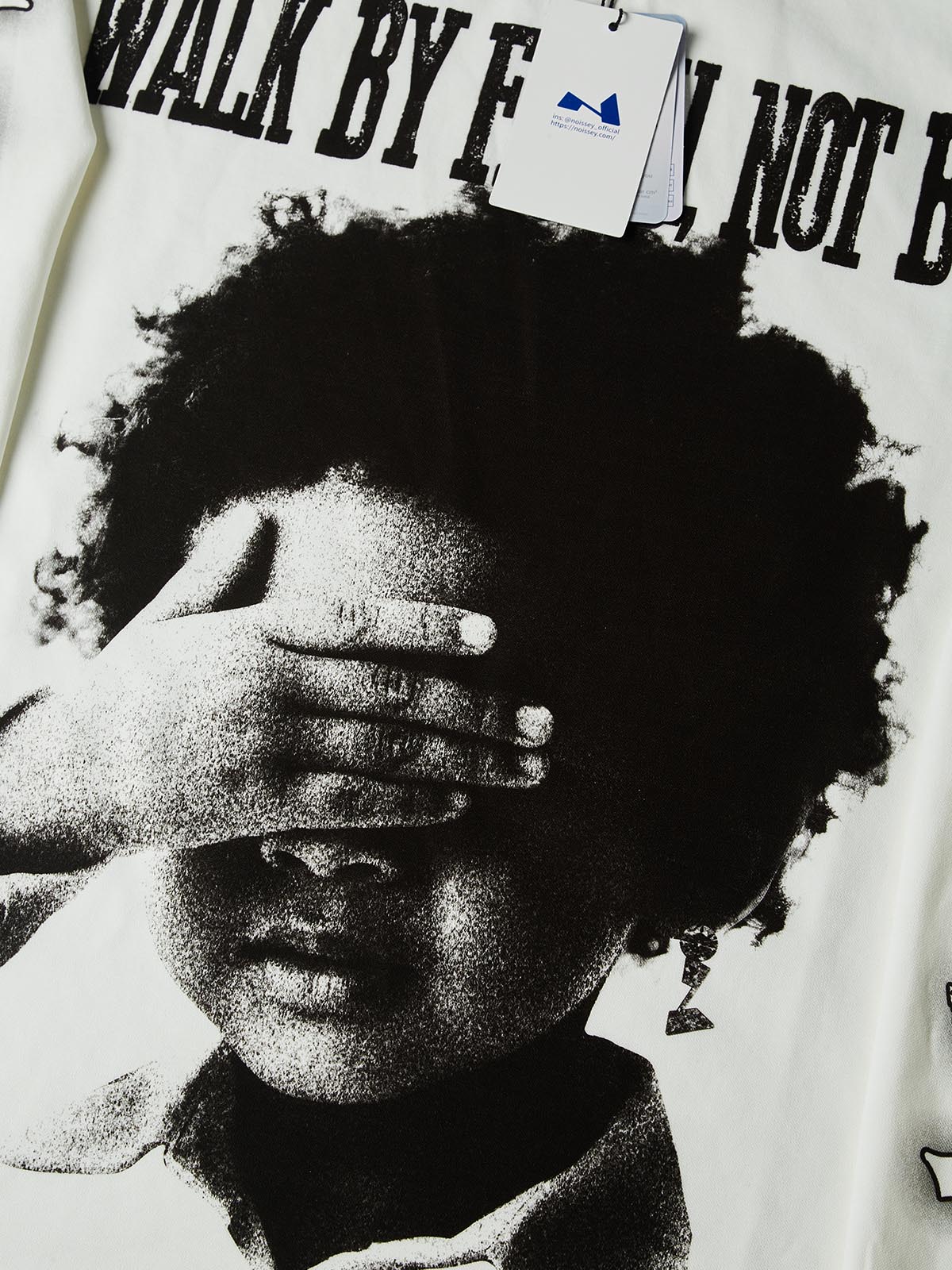 NOISSEY "WALK BY FAITH" CHILD PORTRAIT GRAPHIC LONG SLEEVE SHIRT