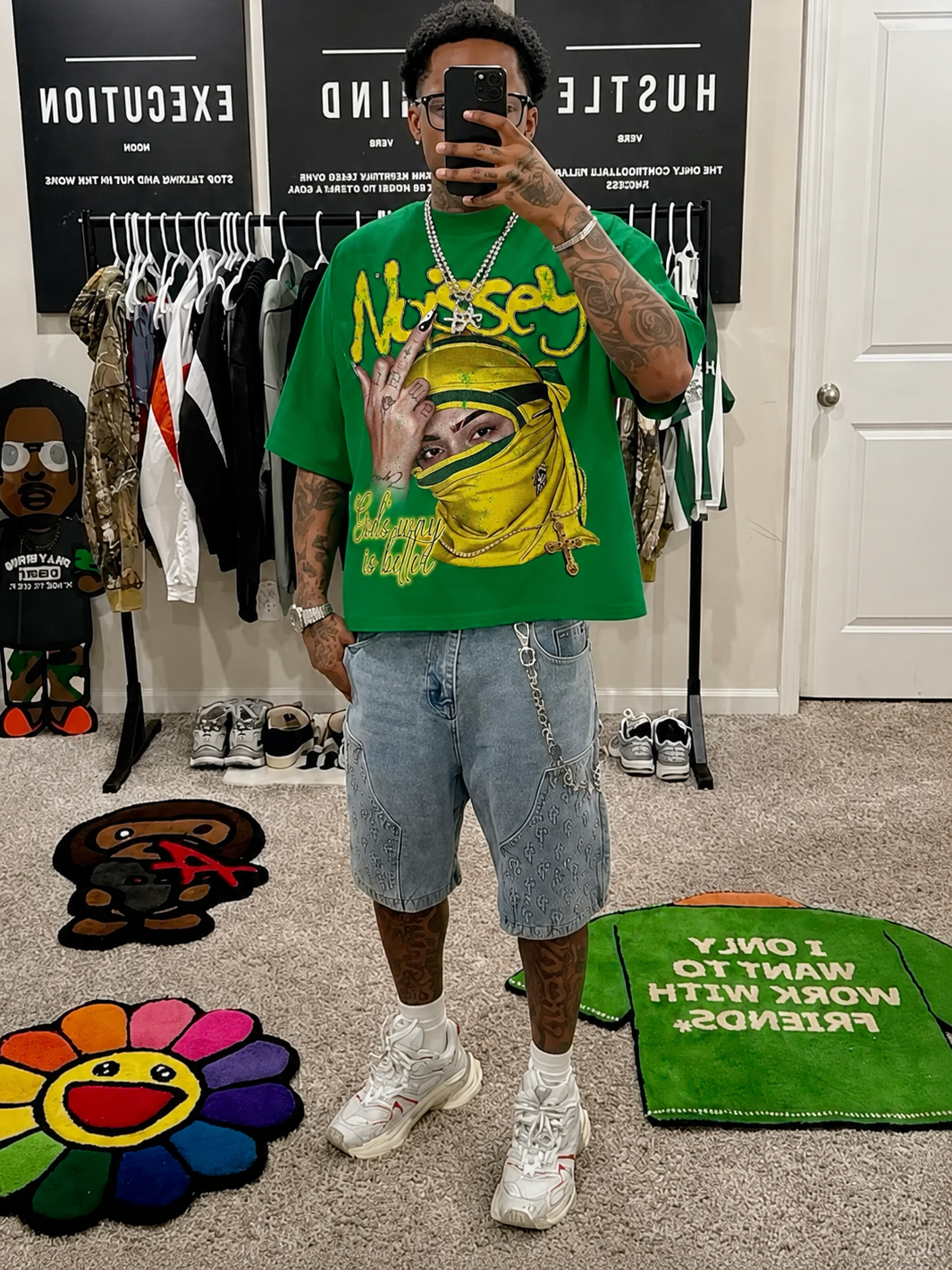 NOISSEY "God's Way" Masked Graphic Tee - Vibrant Street Green