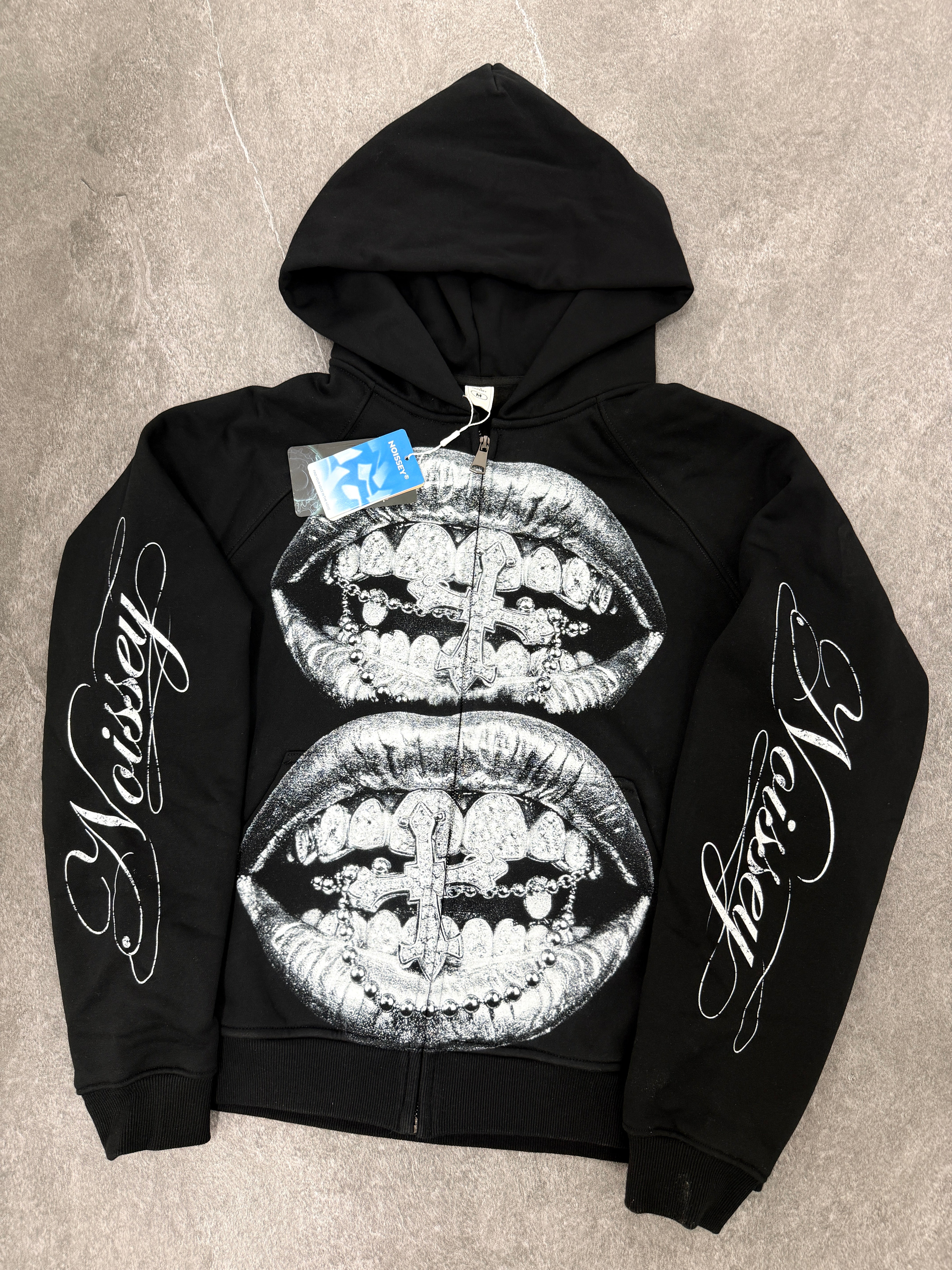NOISSEY Silver Metallic Lips & Chrome Cross Graphic Boxy Hoodie – Black