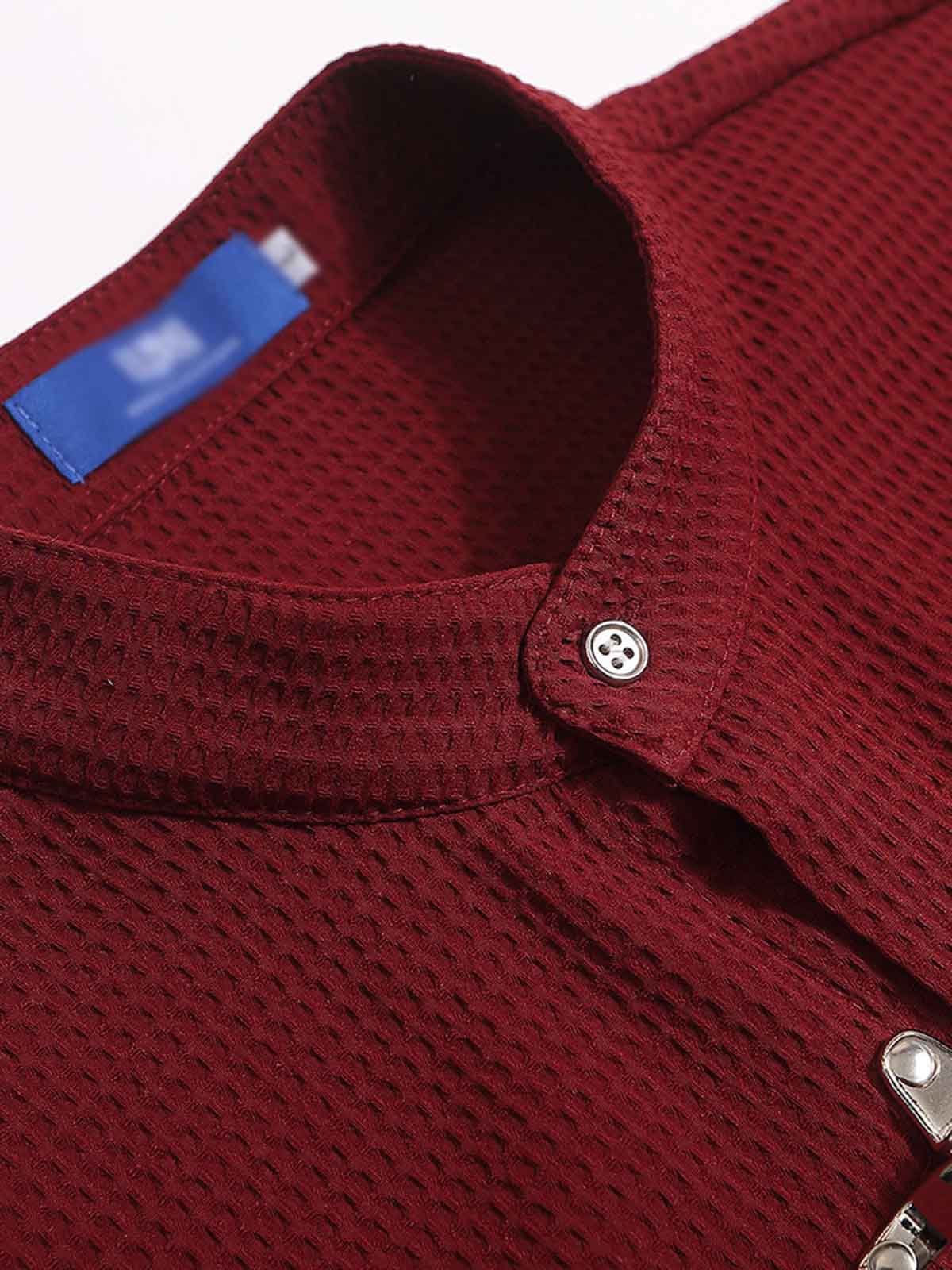 NOISSEY WAFFLE KNIT SHORT SLEEVE SHIRT WITH METALLIC BUCKLES