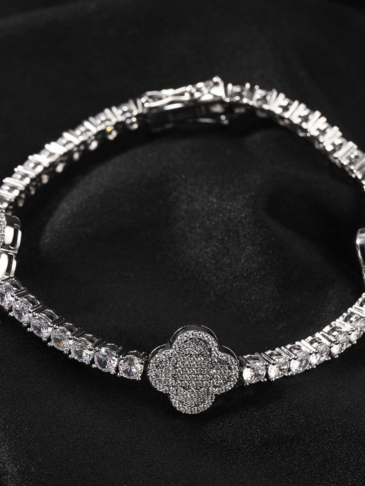 Four-Leaf Clover Hybrid Zircon Necklace & Bracelet
