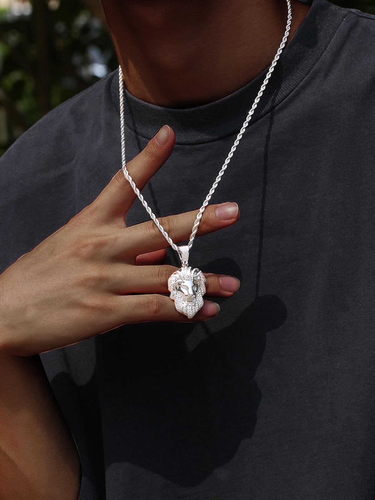 Copper-Inlaid Zircon Unique Lion Head Necklace