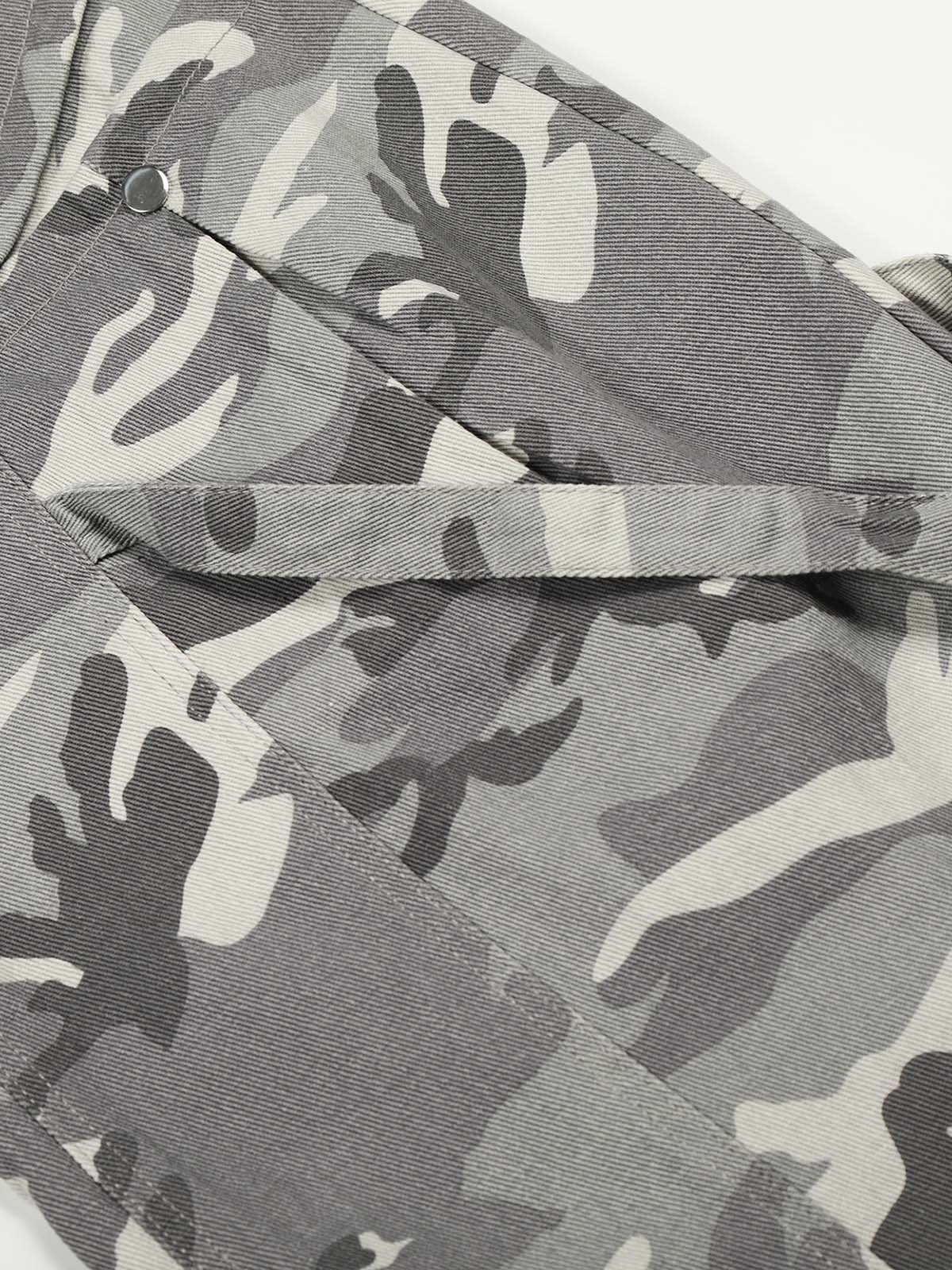 Small Curved Blade Camouflage Jeans