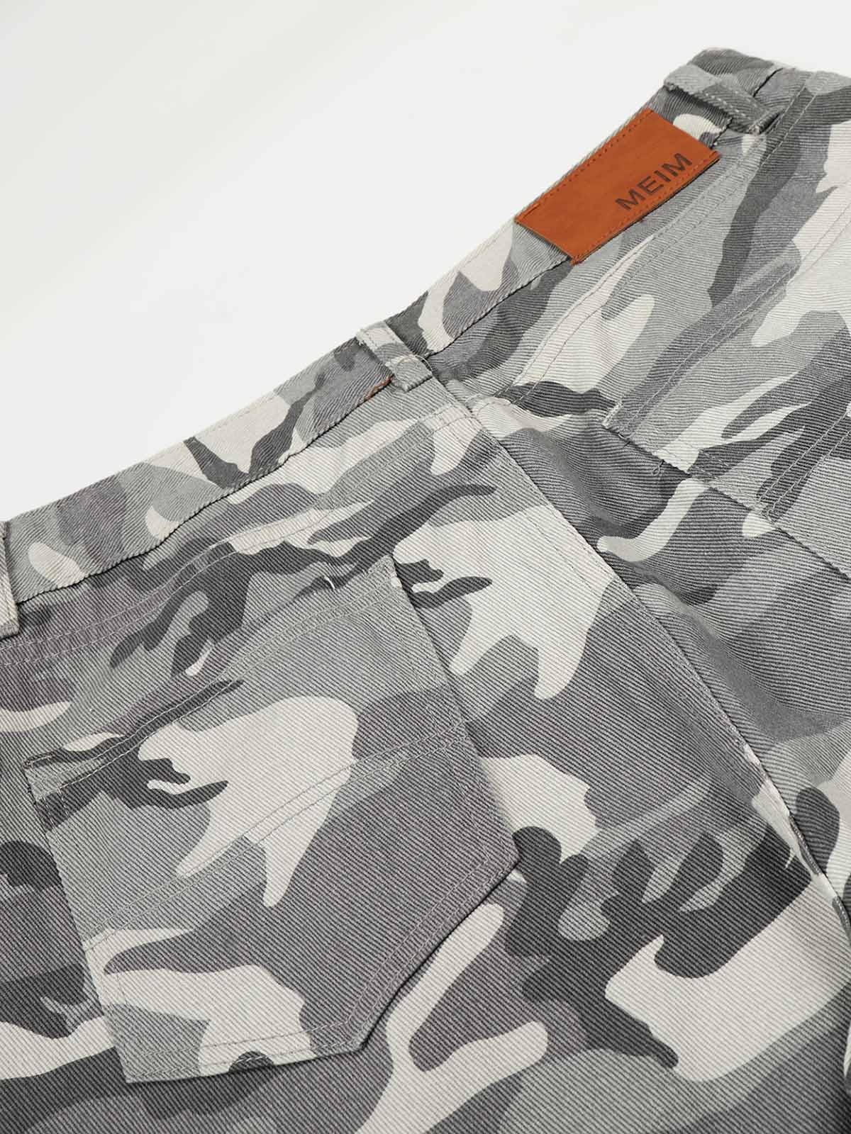 Small Curved Blade Camouflage Jeans