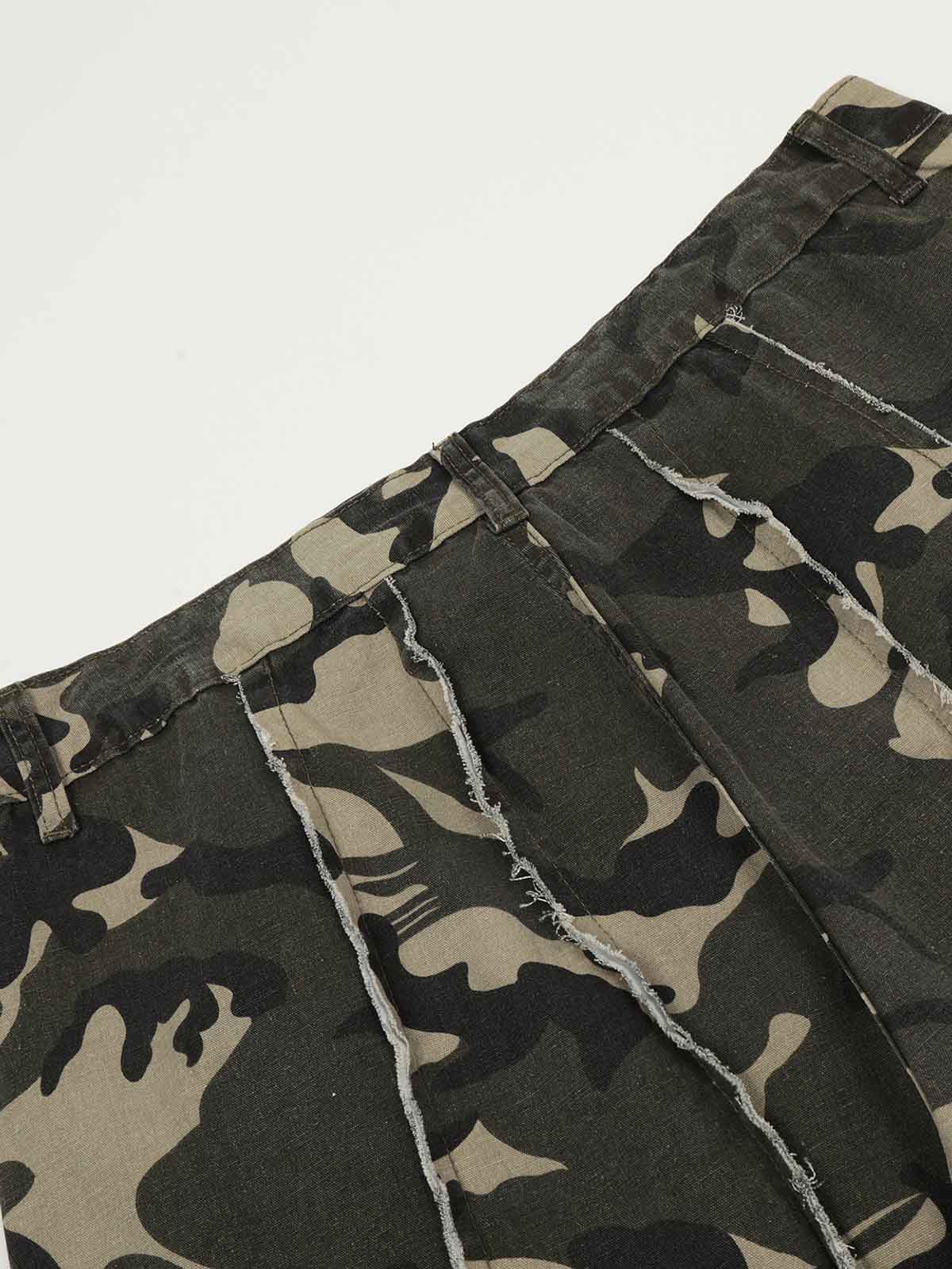 Retro-inspired Wide-Leg Camouflage Jeans