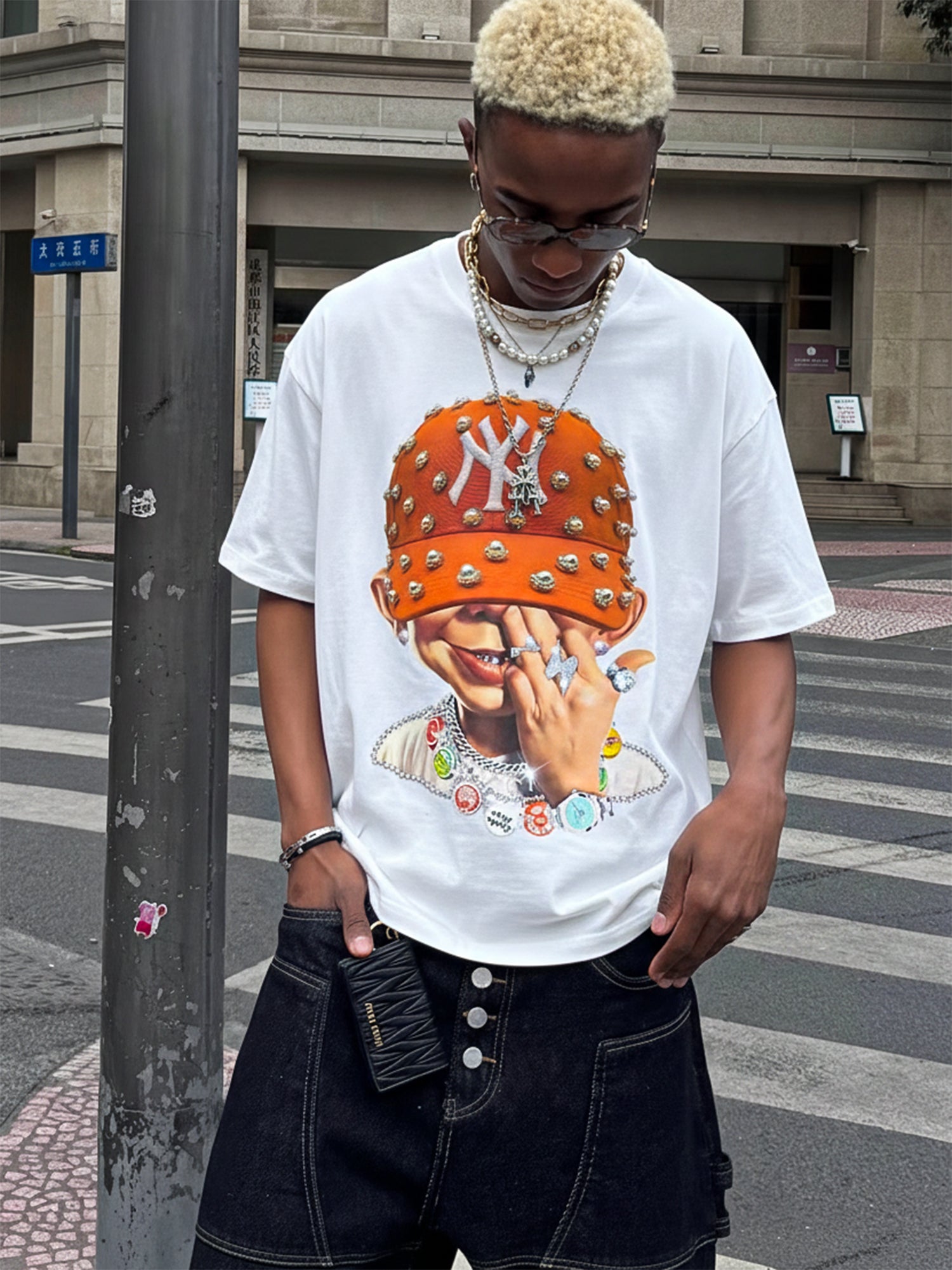 NOISSEY "Bad Boy" Orange Pearl Hat Cooling Boxy Tee