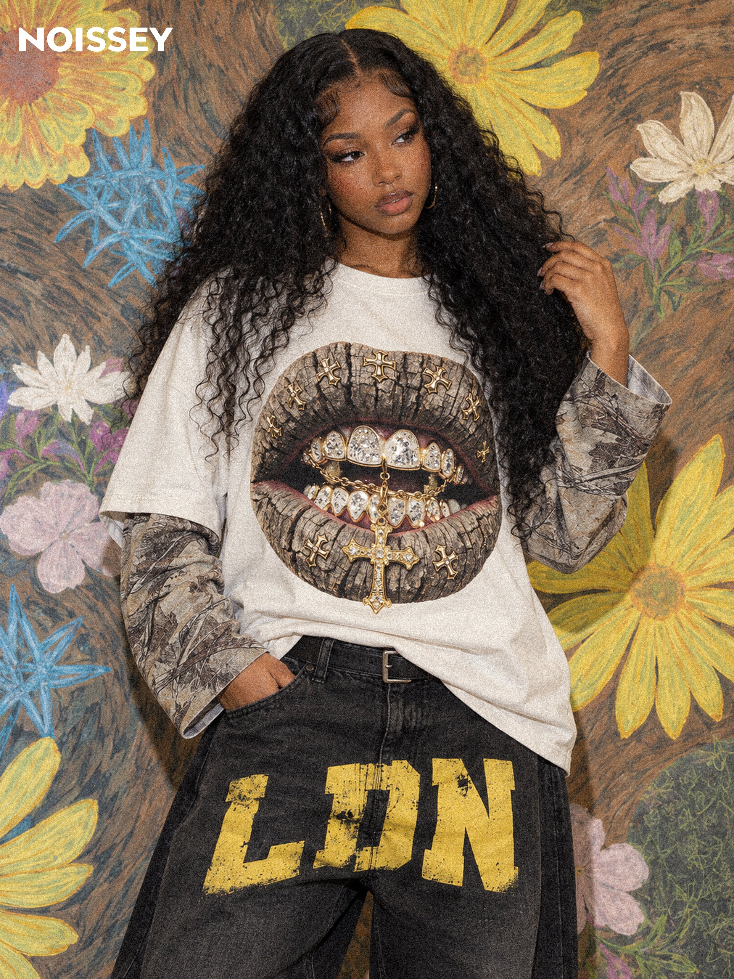 NOISSEY Wood Grain Lips Iced Out Crucifix Long Sleeve - Graphic Shirt