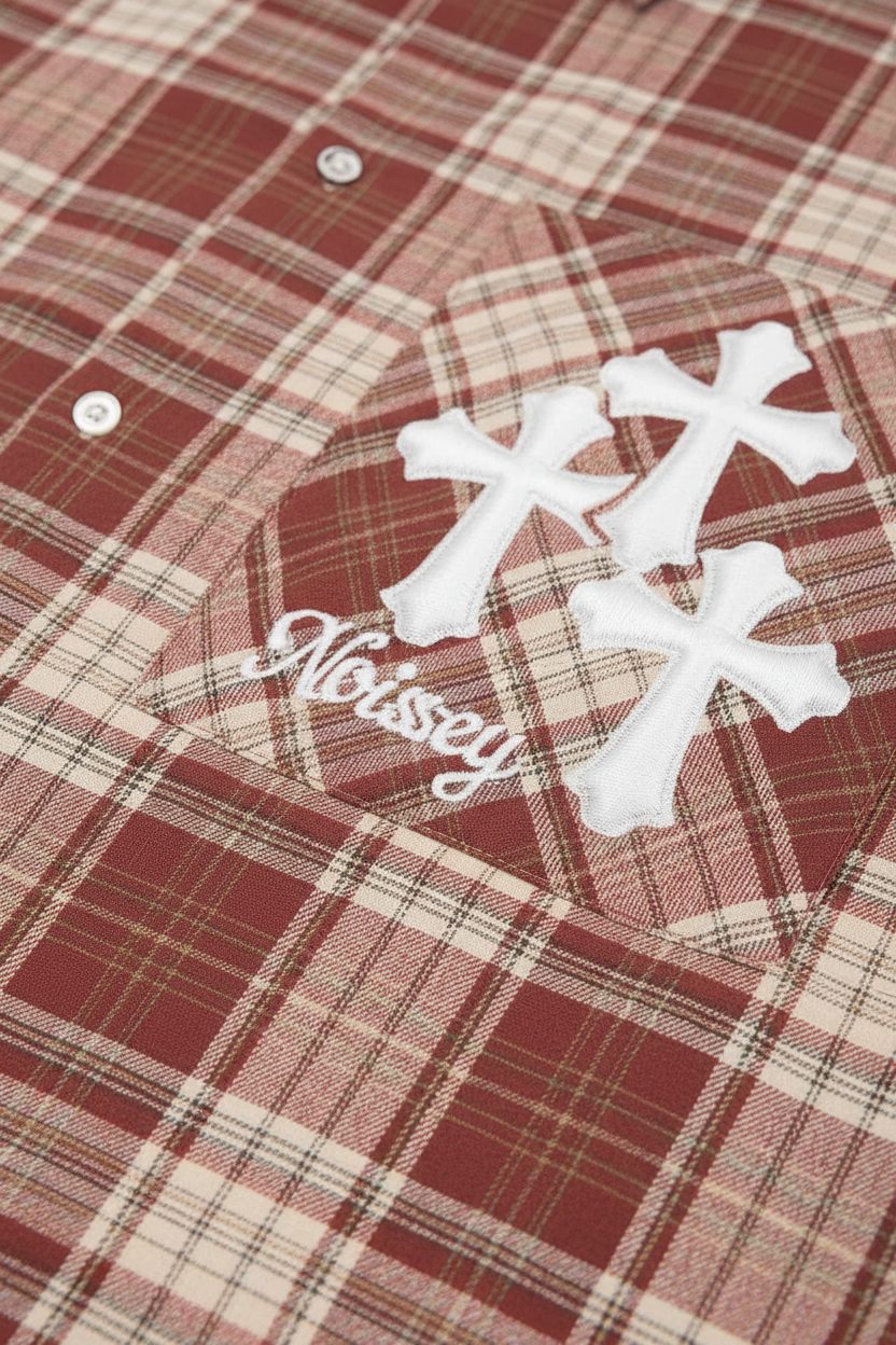 十字印花群组与Noissey标志特写