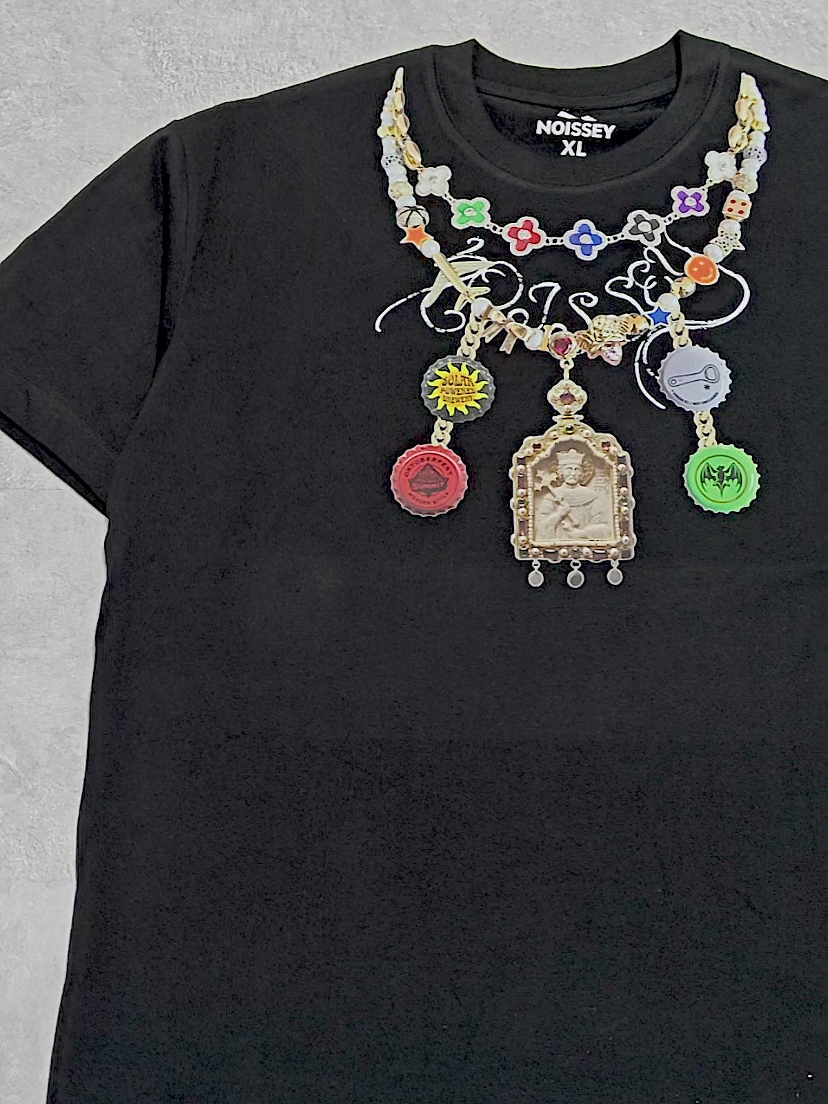 Noissey Original Necklace Graphic Print T-shirt