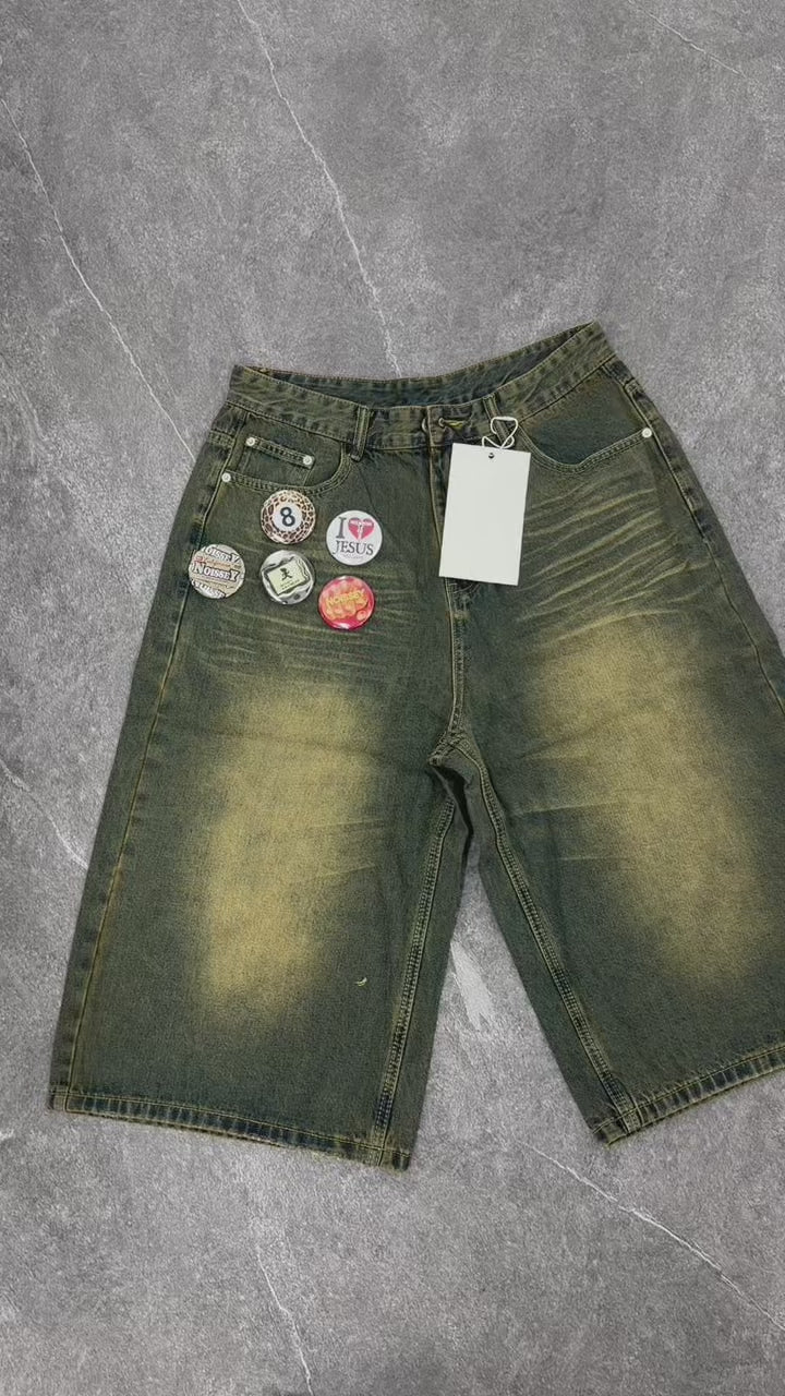 NOISSEY Culottes de mezclilla holgados con lavado vintage y diseño de insignias y trabajos - Barro sucio