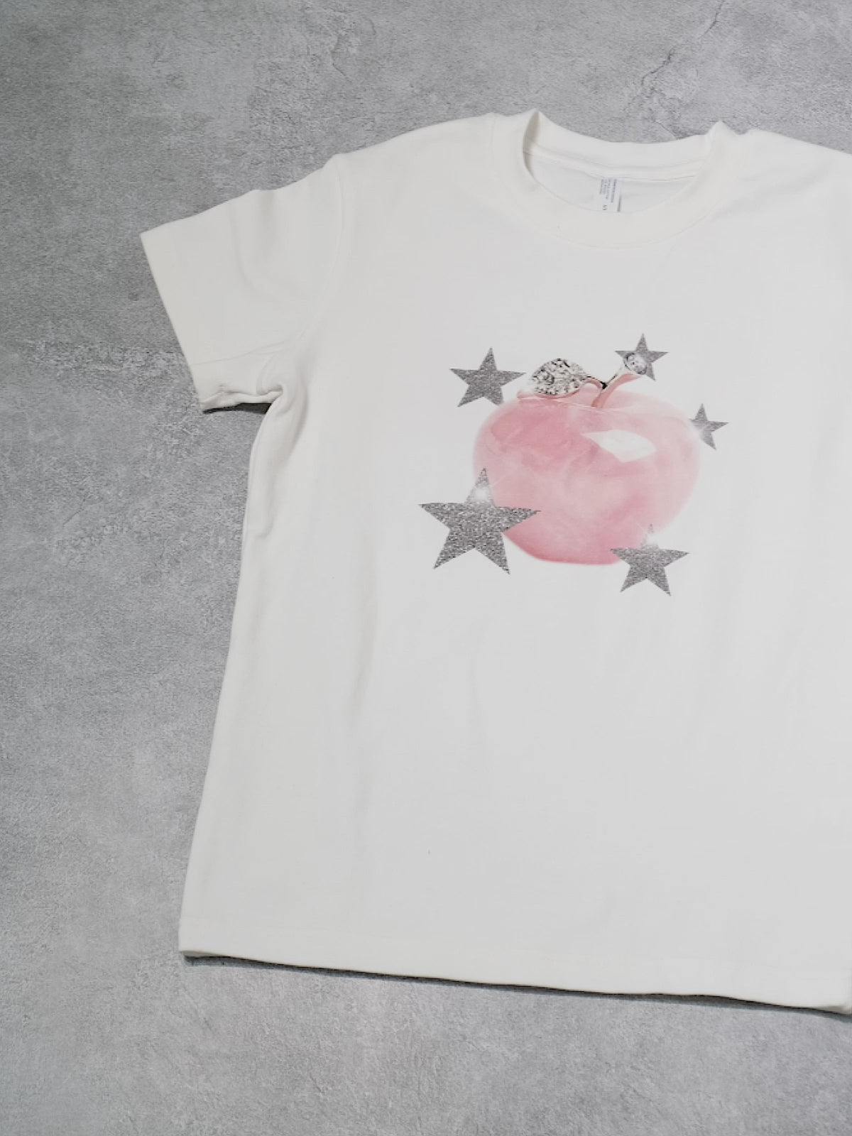 T-shirt bébé imprimé pomme et étoile en cristal rose