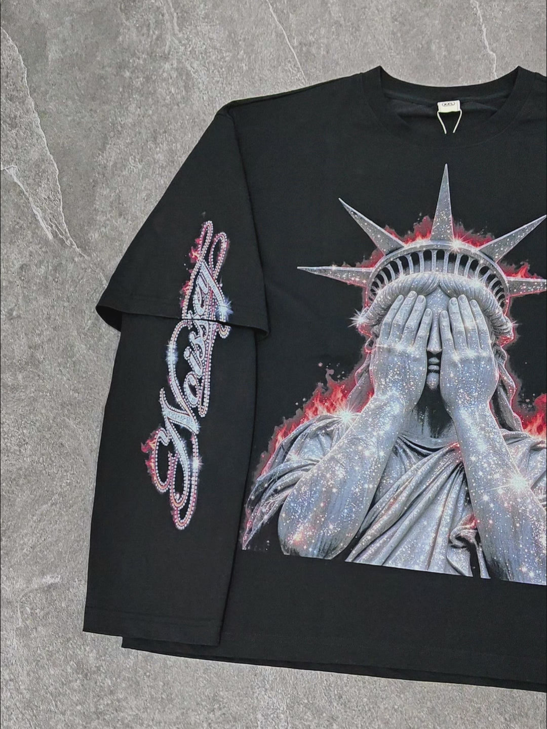 NOISSEY "Burning Liberty" Rhinestone-Effect Face-Covered Statue of Liberty Black Fake Two-Piece Long-Sleeve Tee