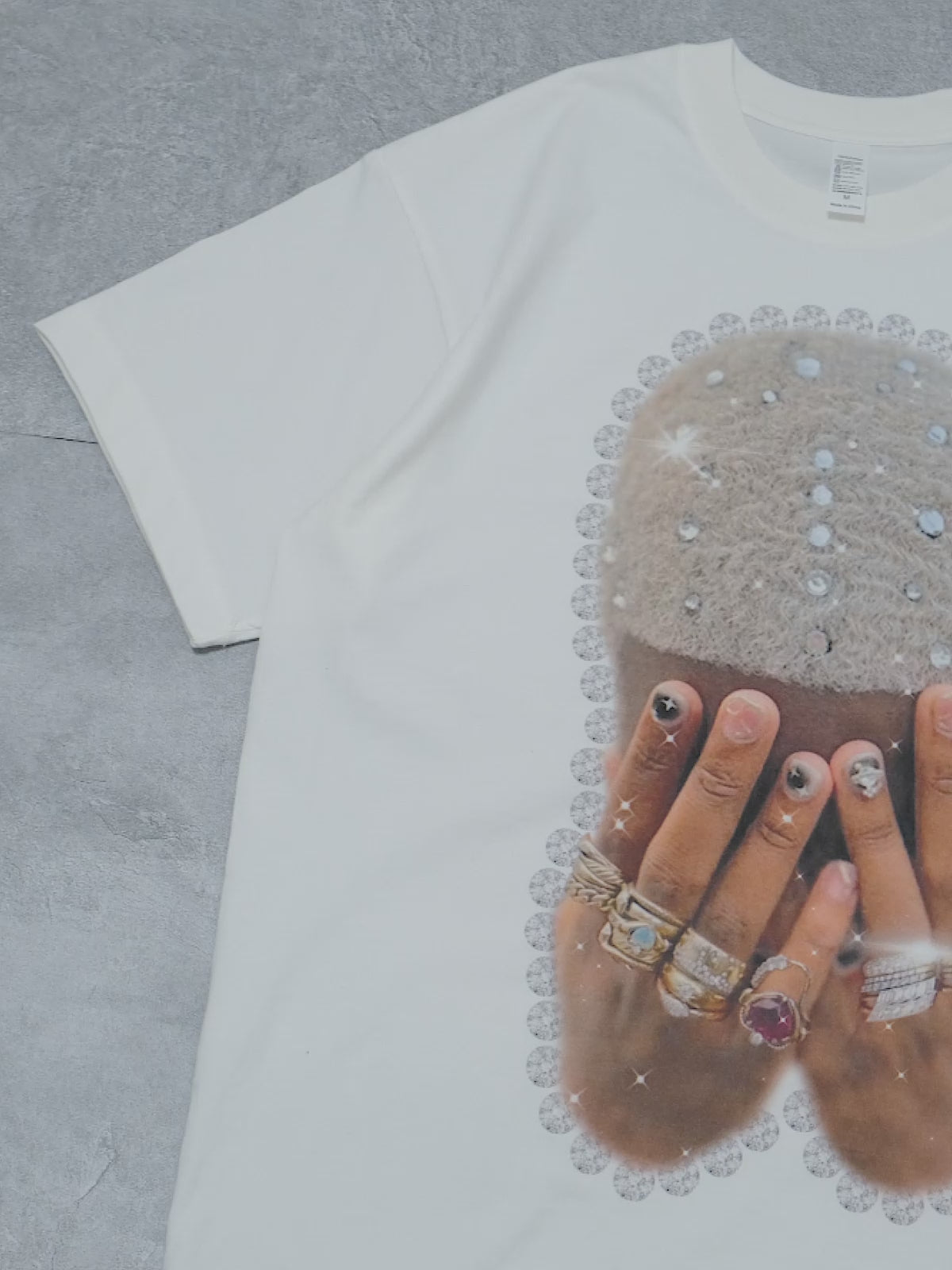 T-shirt BOUNCE BACK© à paillettes de diamants incomparables