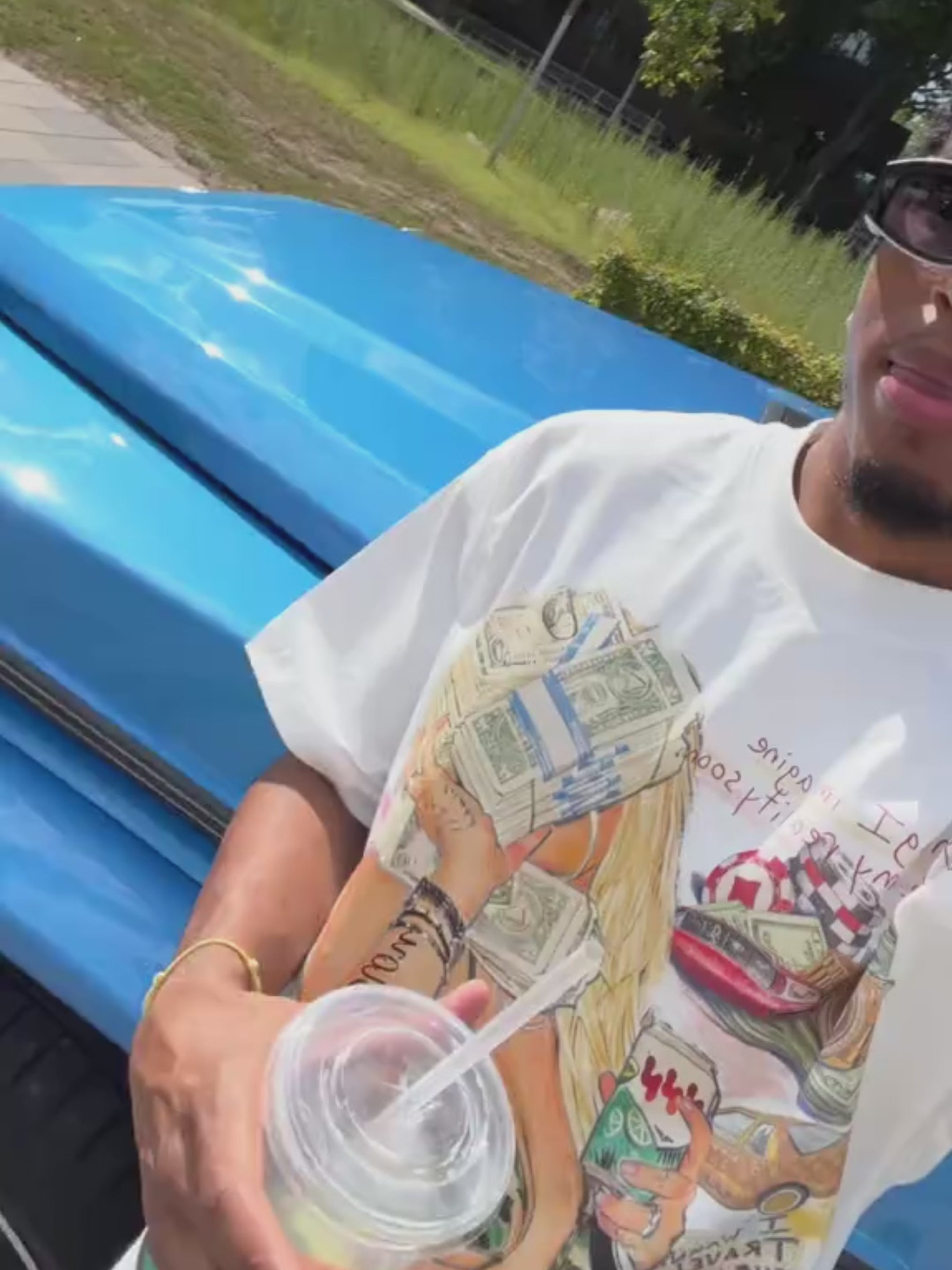 Noissey "Money Magnet" Graphic Tee – Y2K Streetwear Graffiti Art T-Shirt
