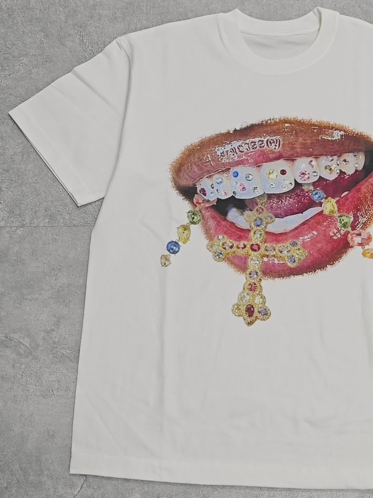 Diamond teeth cross print T-shirt