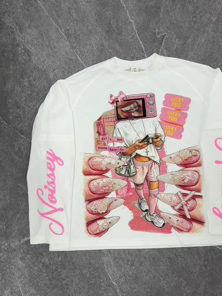 T-shirt NOISSEY Y2K a maniche lunghe con ragazza con fotocamera rosa e nail art, effetto sovrapposto - Bianco puro