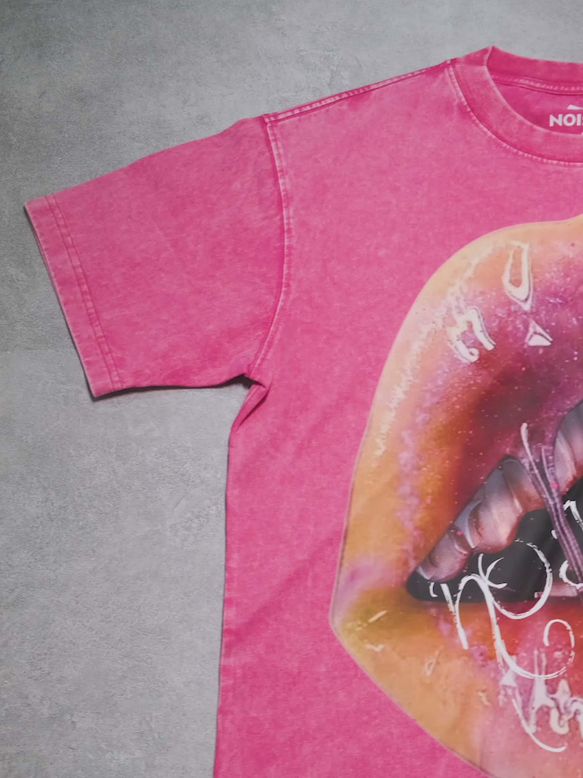 BOUNCE BACK© Lip & Teeth Print Pink T-shirt
