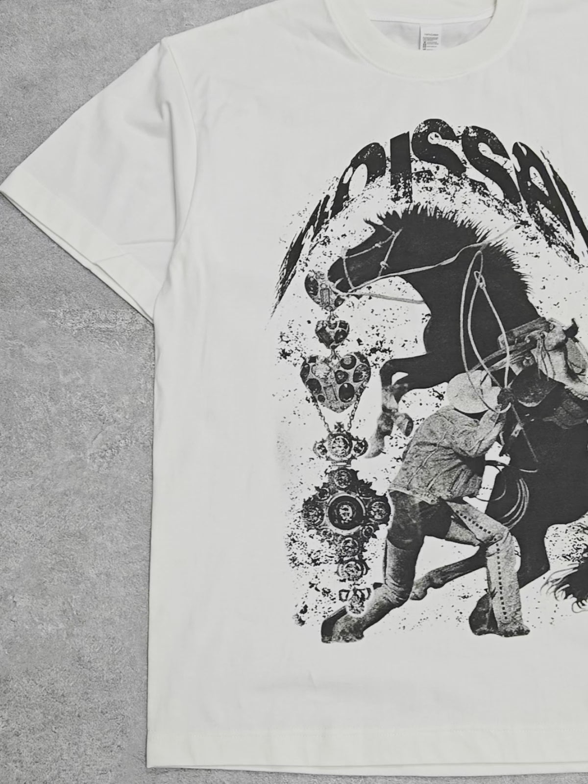 T-shirt graphique noir et blanc Cowboy