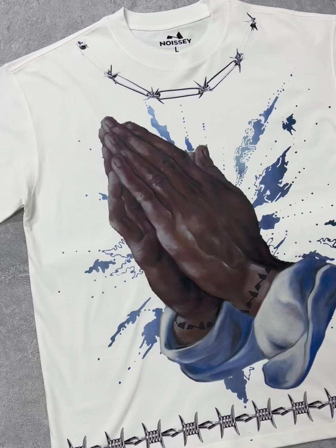 OBSTACLES & DANGERS© Praying Hands Thorn Print T-shirt