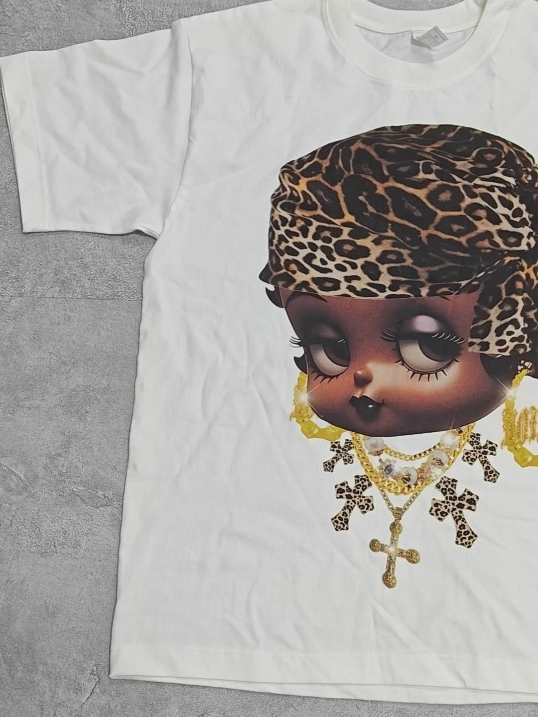 Cartoon girl in a leopard print hiphop style Print T-shirt