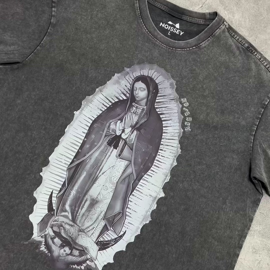 障害物と危険© グアダルーペの聖母 黒 T シャツ