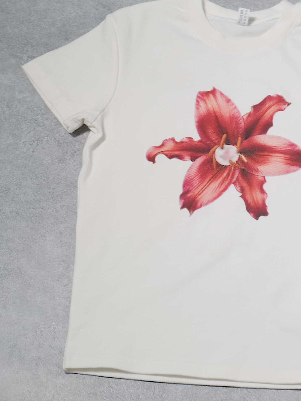 Pearl Lily Flower Print Baby Tee