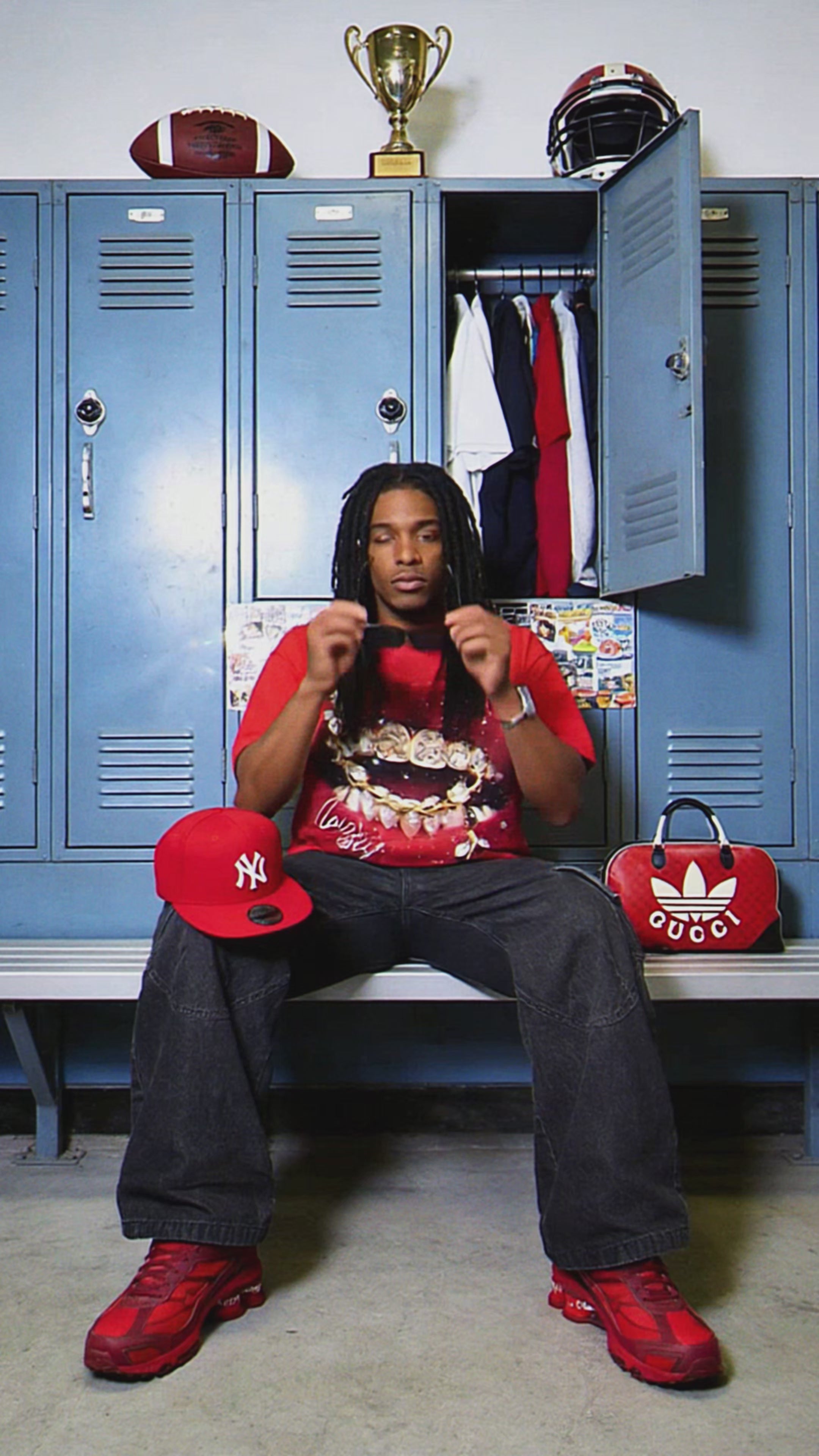 Y2K Bling Red Lips & Gold Chain Boxy Oversized Rhinestone Art Graphic Streetwear T-Shirt