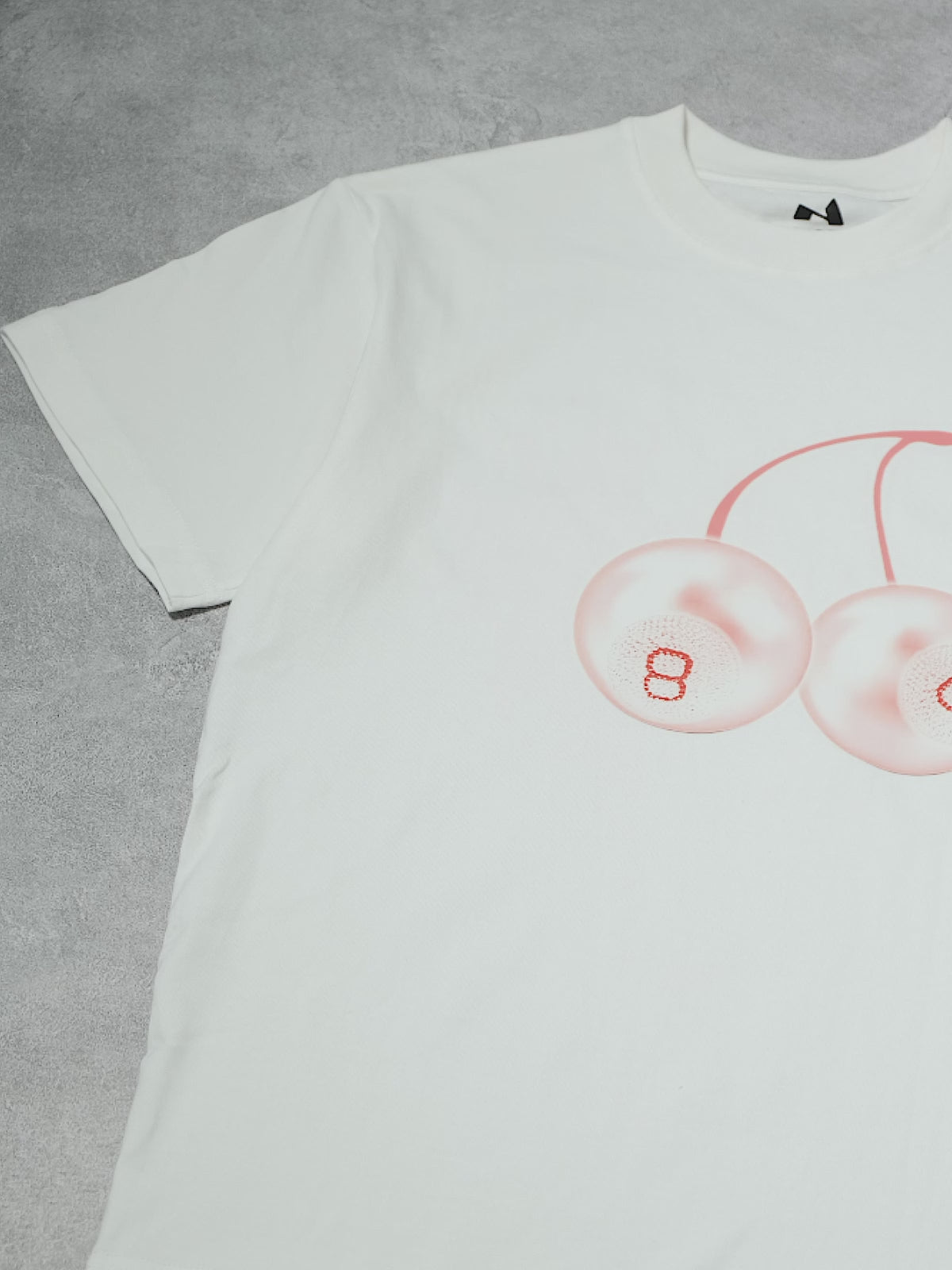 BOUNCE BACK© Pearl Cherry 8 Print T-shirt