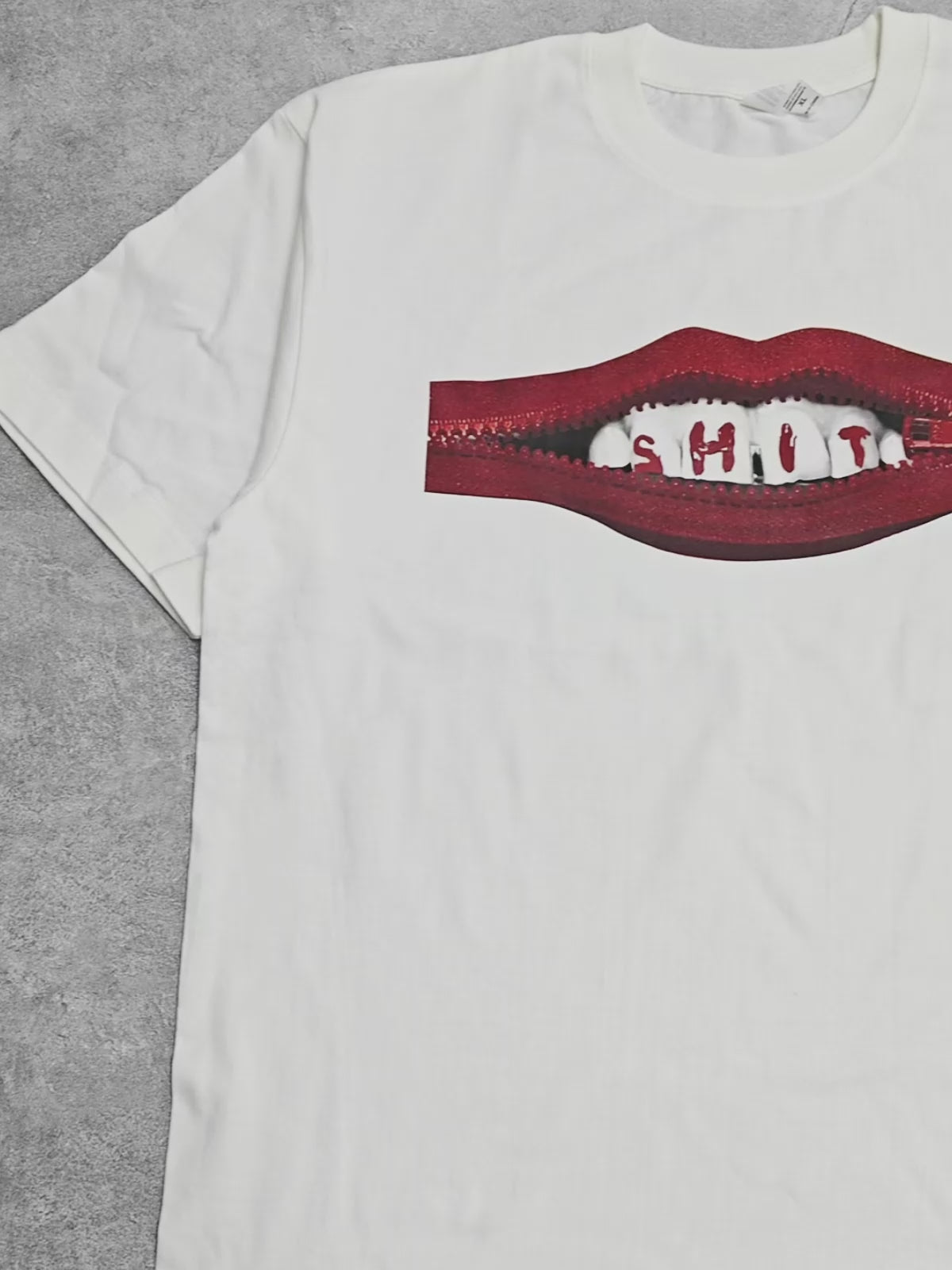 T-shirt classique zippé Noisey Teeth